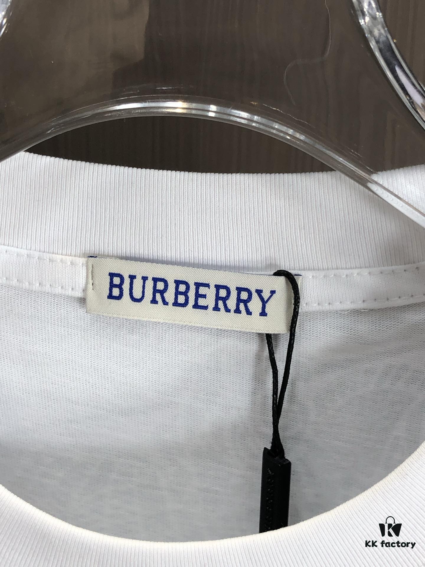 BURBERRY 2025 Spring/Summer New Arrival Round Neck Short Sleeve T-Shirt with All-Over Dot Print, Made from 320g Double-Layer Combed Cotton Fabric, Slightly Loose Fit, Soft and Substantial Fabric Texture, Unisex Design