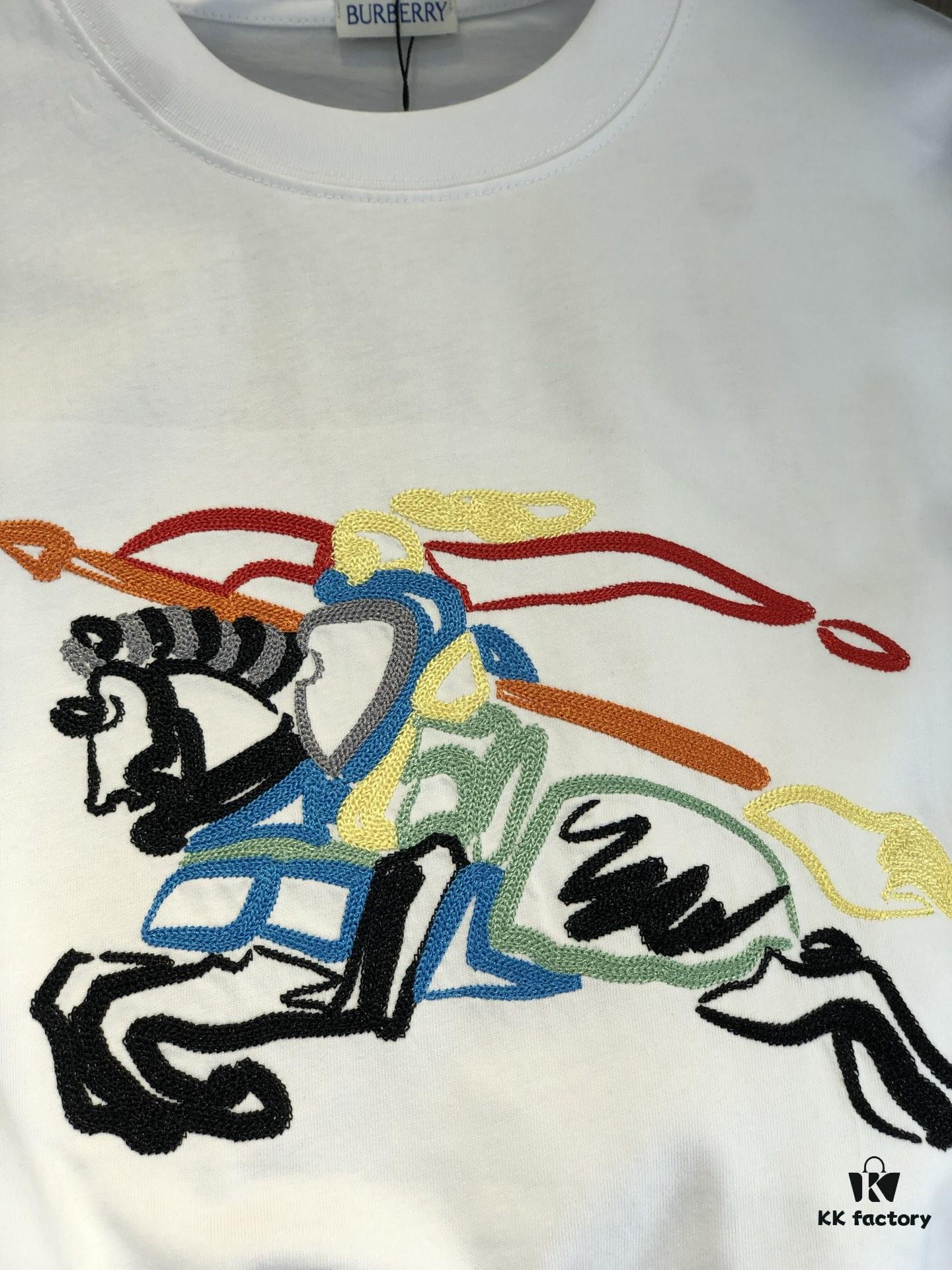 BURBERRY 2025 Spring/Summer New Arrival Round Neck Short Sleeve T-Shirt with Equestrian Chain Embroidery, 320g Double Combed Cotton Fabric, Slightly Loose Unisex Fit