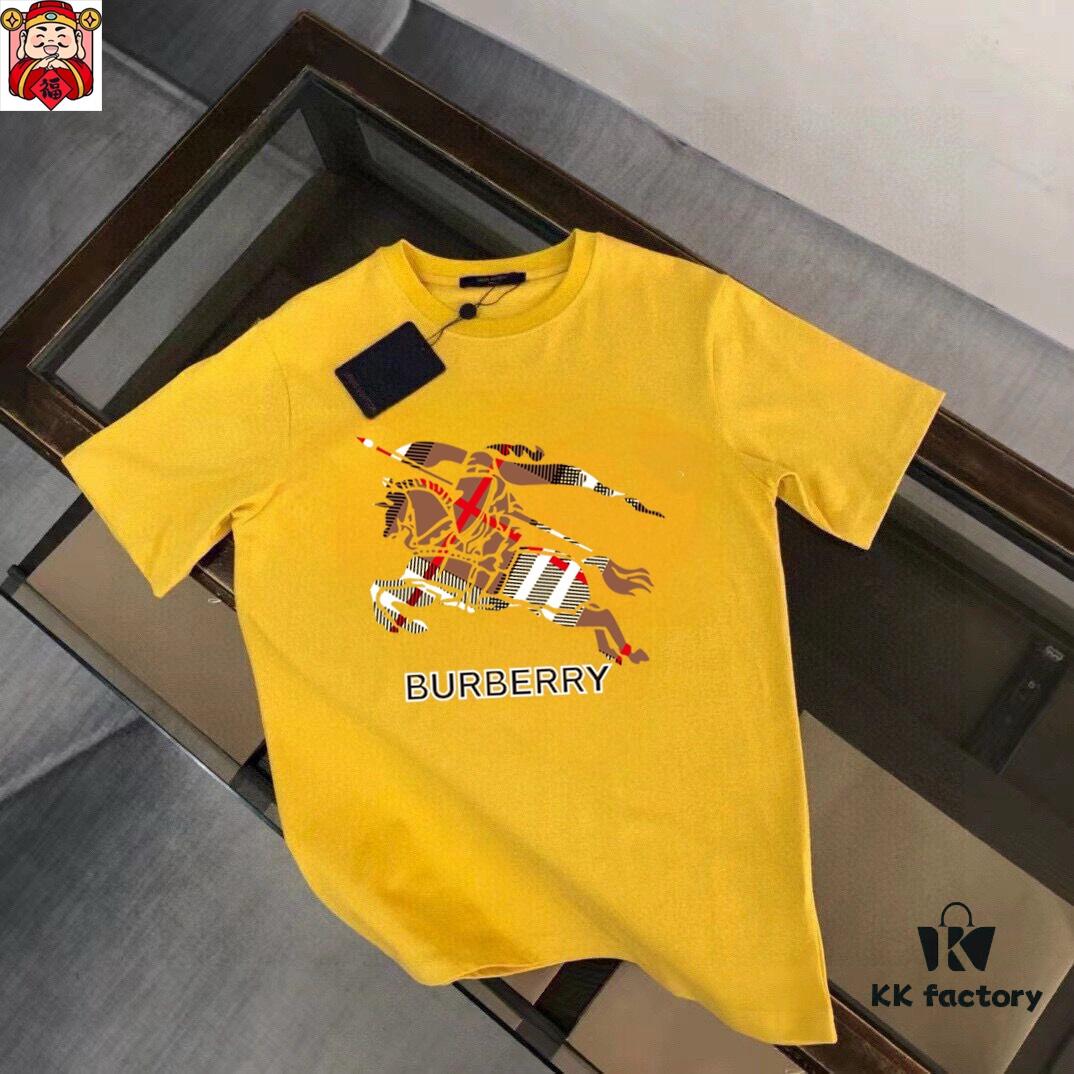 BURBERRY Men's Premium Casual Short-Sleeve T-Shirt, 2025 Spring/Summer New Arrival, Custom Top-Tier Logo Design, Imported Silk-Cotton Fabric, Stylish and Versatile for All Occasions