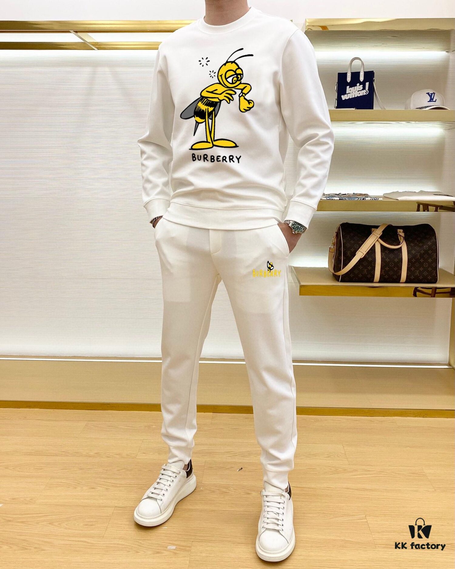 BURBERRY (Bao Bao Li) Premium Hoodie Set - 2025 New Arrival, 100% Natural High-Quality Roman Cotton, Elegant and Comfortable Unisex Fit