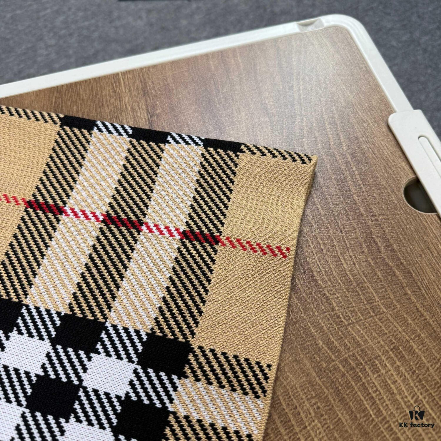 New Burberry 23SS Classic Evergreen Plaid Knit Short-Sleeve Unisex