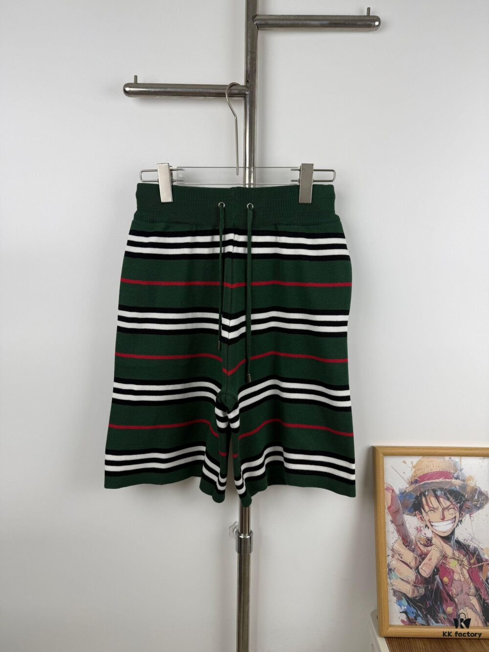 New Burberry Classic Green Striped Knit Straight Shorts Unisex
