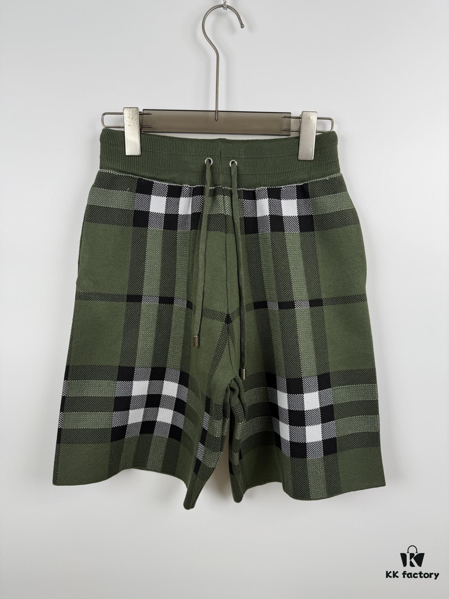 New BURBERRY Classic Check Knit Shorts Unisex
