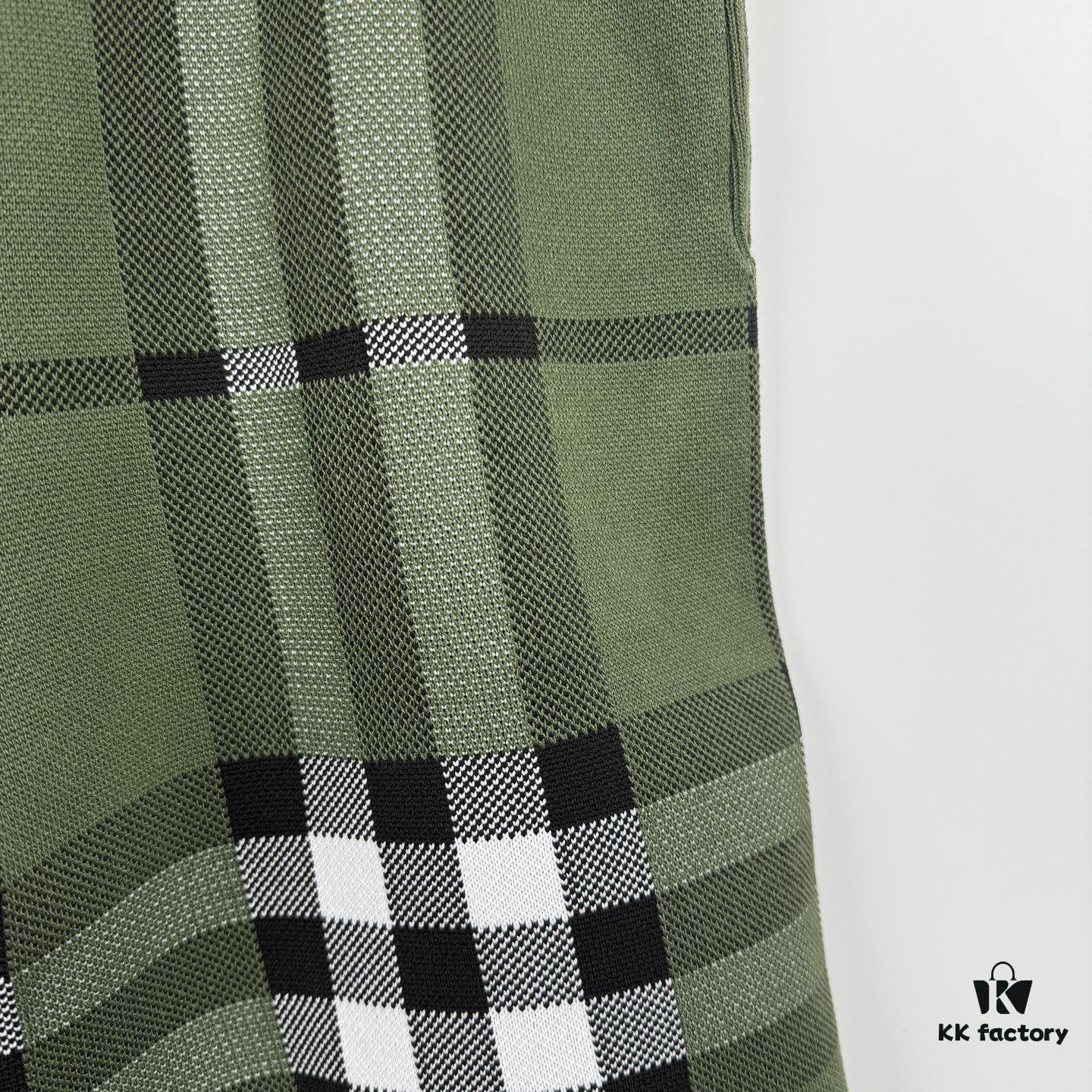 New BURBERRY Classic Check Knit Shorts Unisex