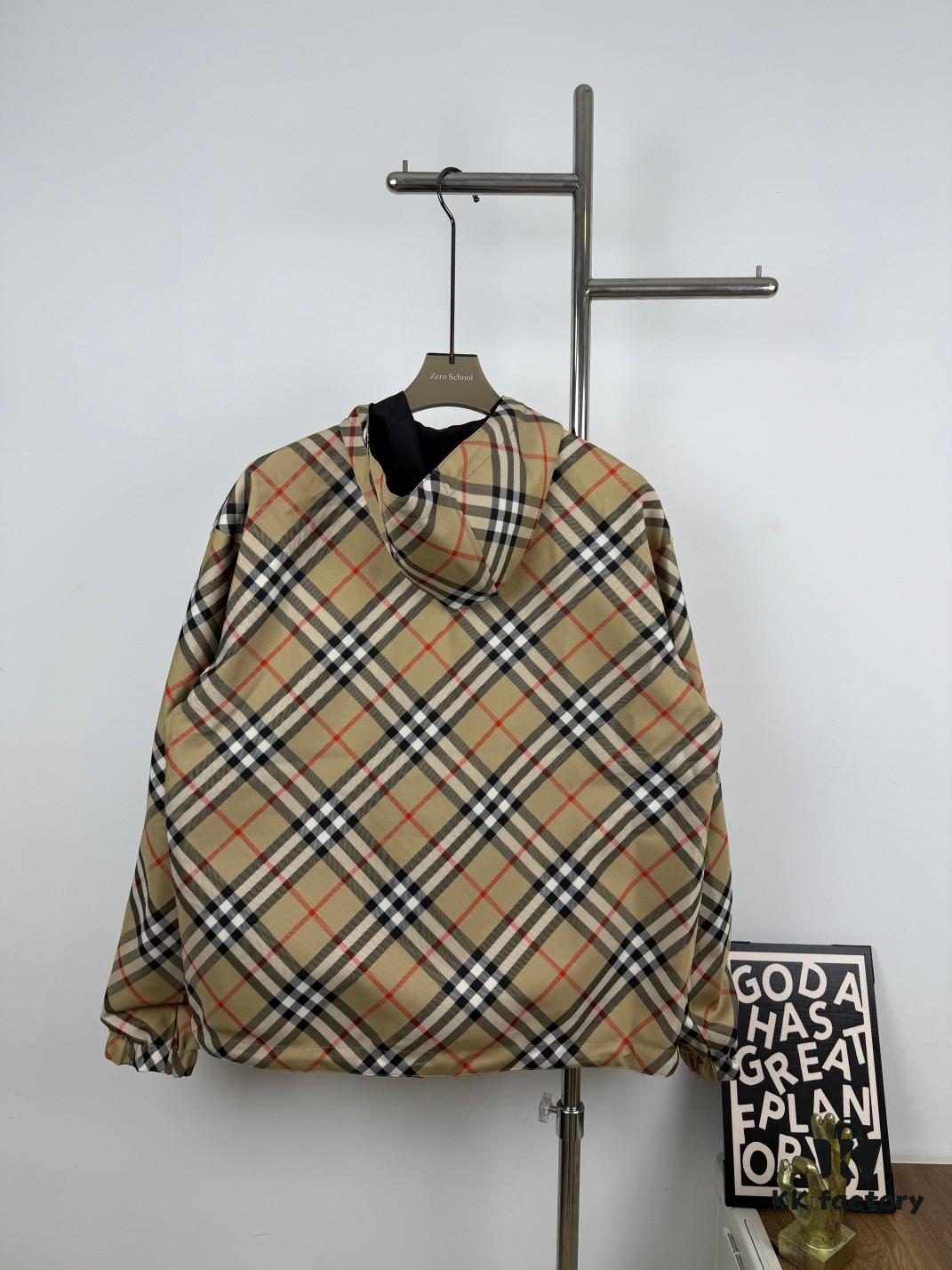New Burberry Check Pattern Knight Horse Double-Sided Lightweight Hooded Jacket