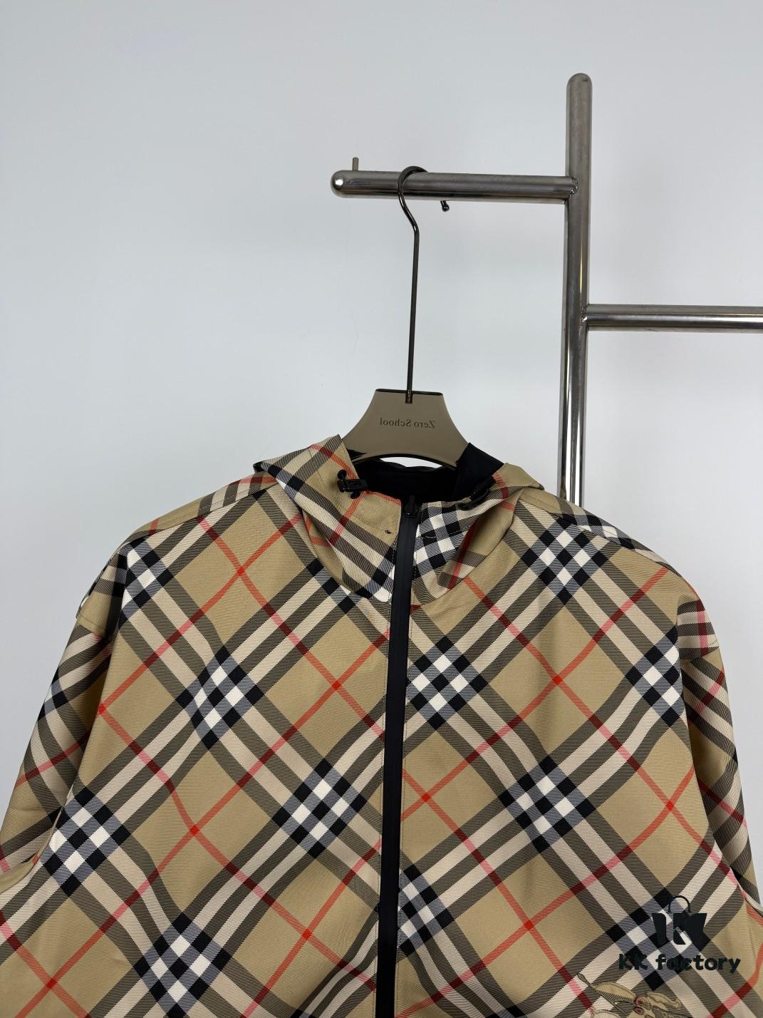 New Burberry Check Pattern Knight Horse Double-Sided Lightweight Hooded Jacket