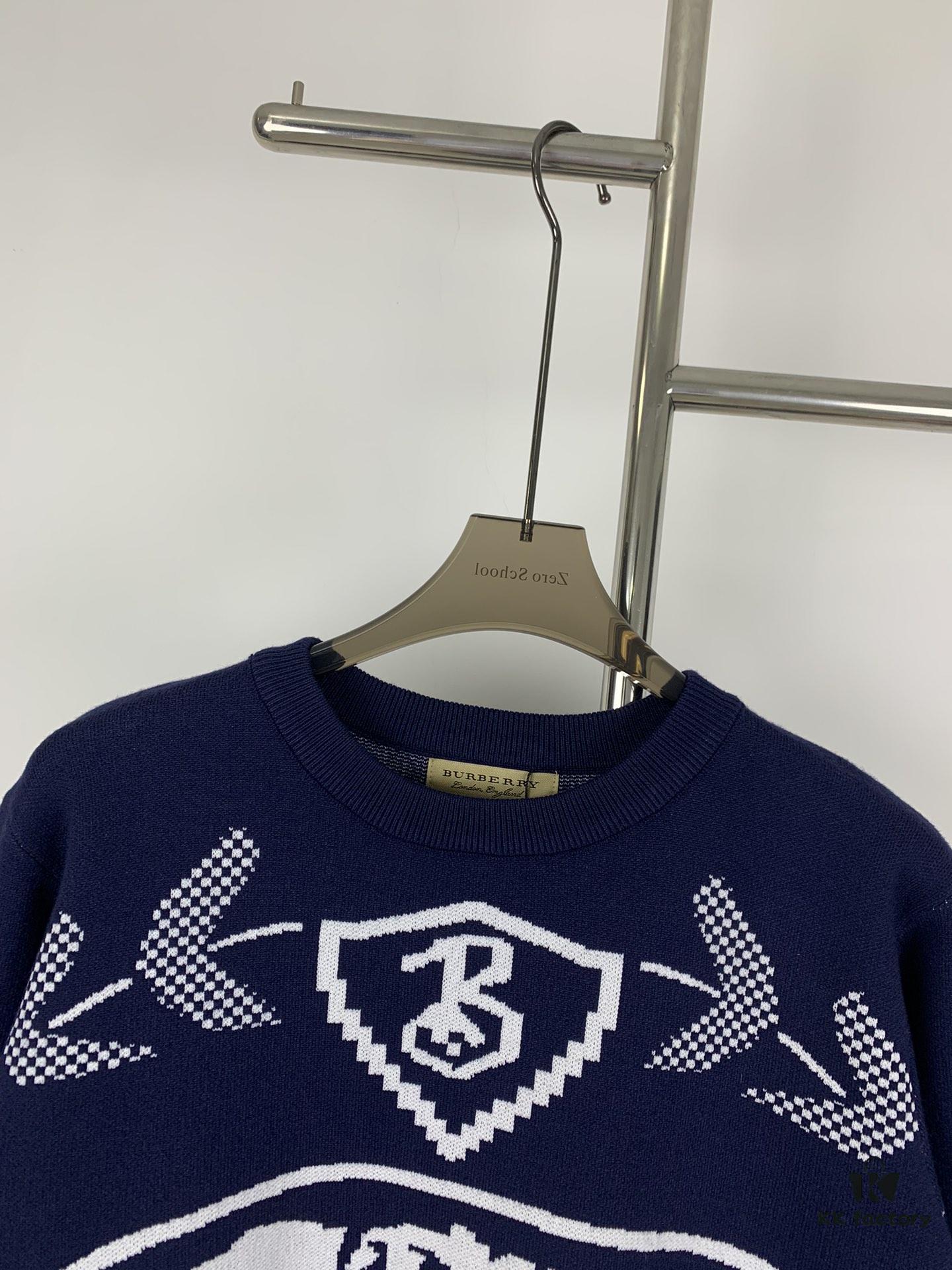 New BURBERRY Classic Blue Equestrian Knight Jacquard Crew-Neck Knit Sweater for Couples - Premium Original Single Version