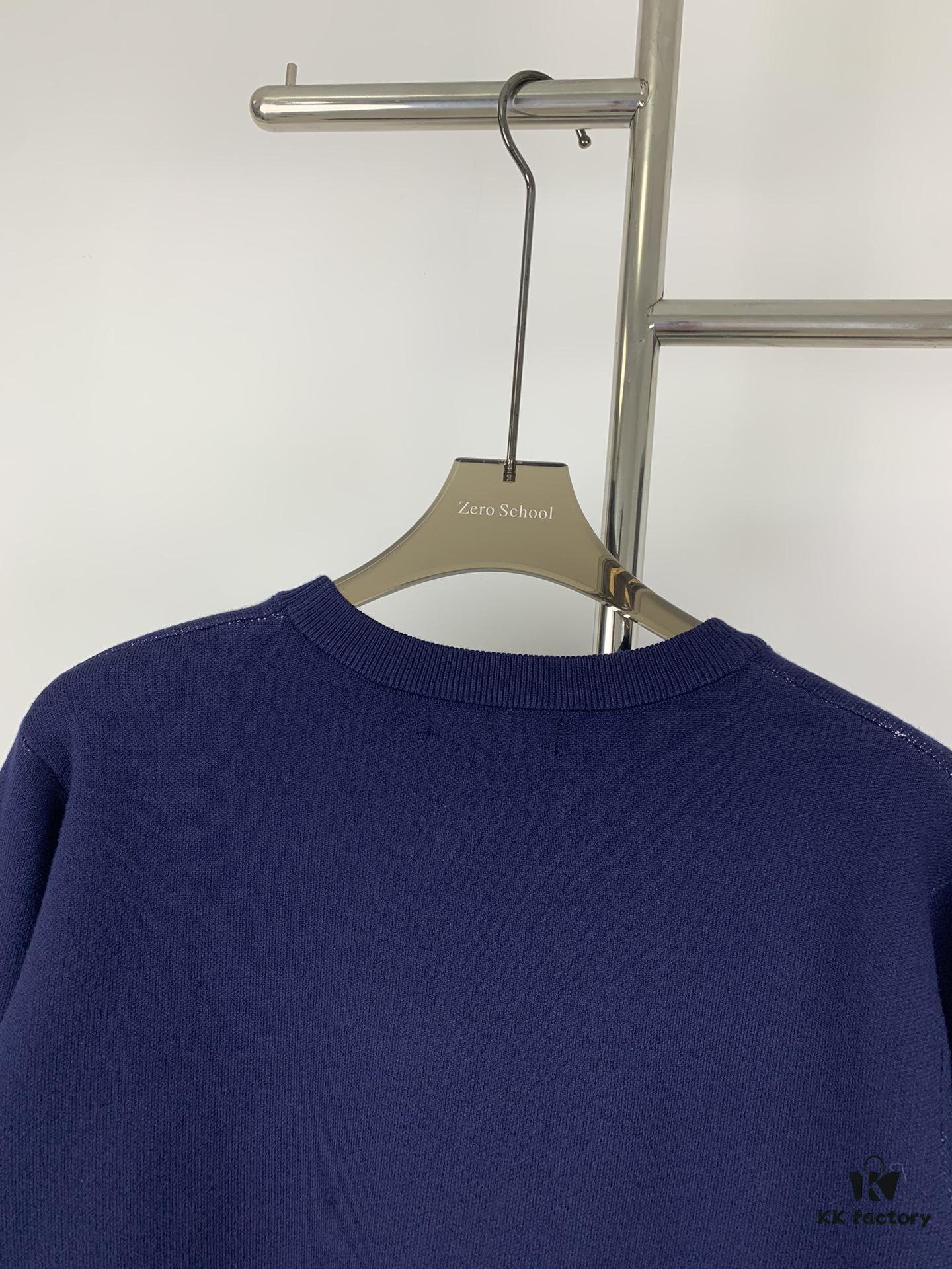 New BURBERRY Classic Blue Equestrian Knight Jacquard Crew-Neck Knit Sweater for Couples - Premium Original Single Version