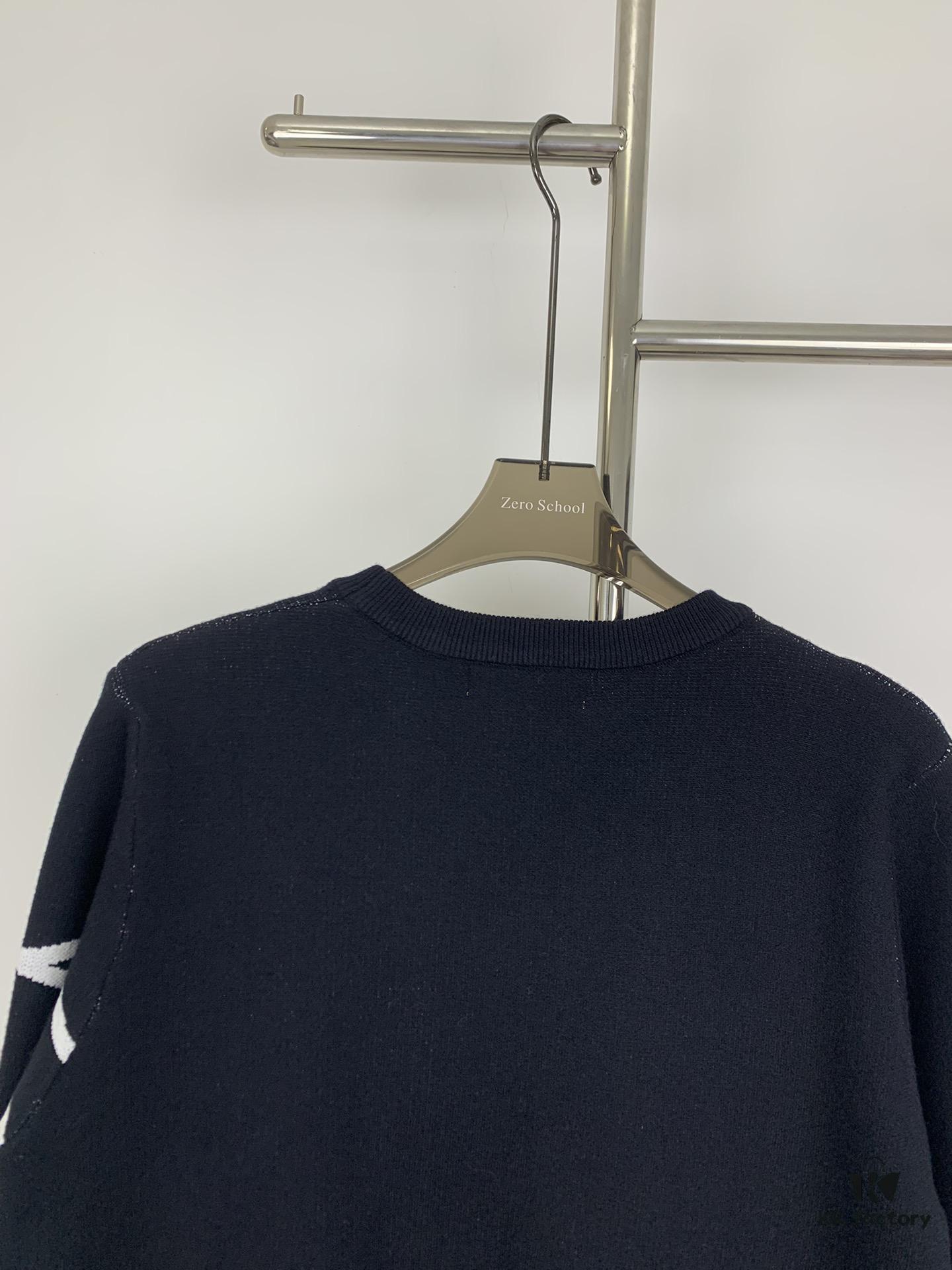 New BURBERRY BBR 24SS Limited Edition Equestrian Knight Black Horse Jacquard Knitwear Unisex Crew Neck Sweater