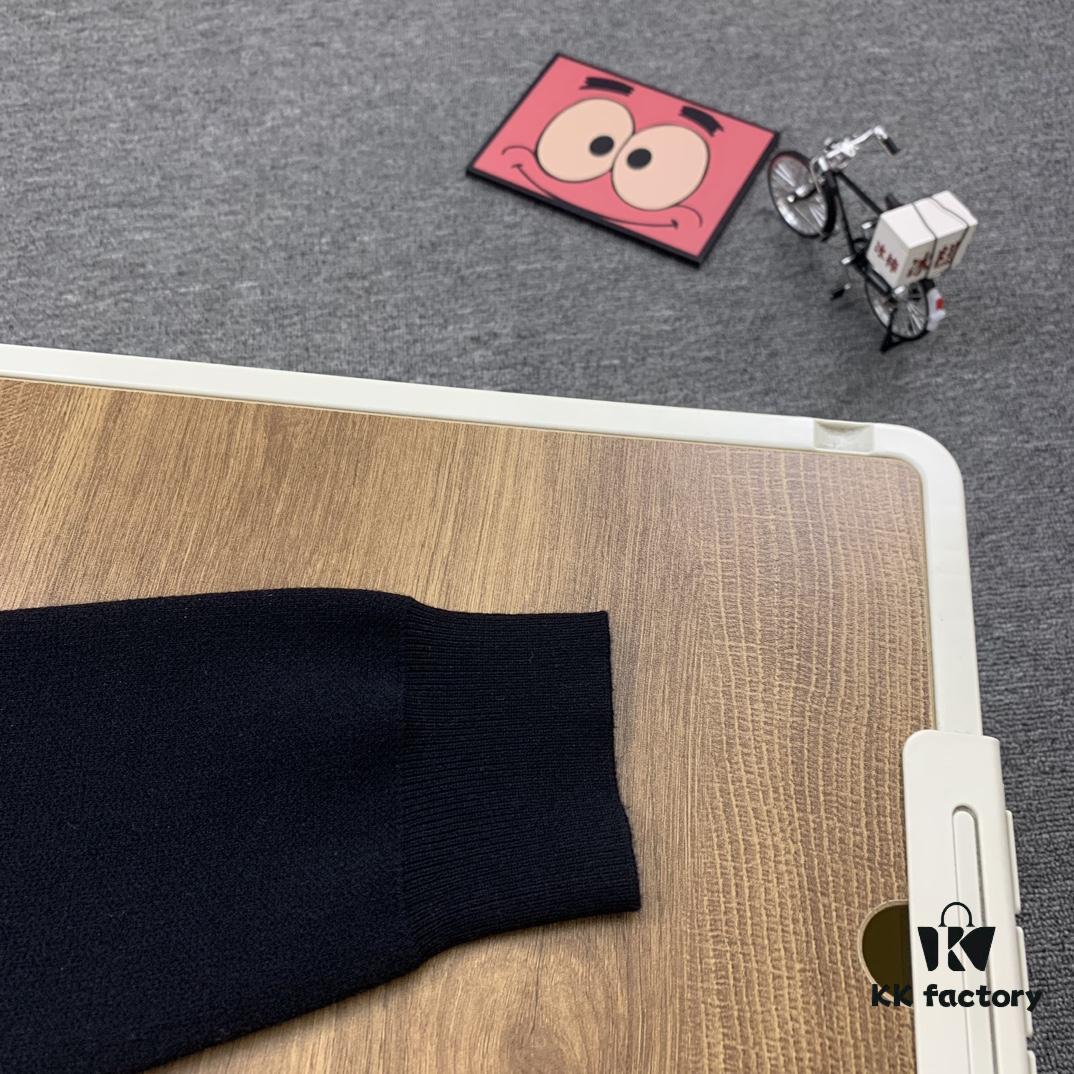 New BURBERRY BBR 24SS Limited Edition Equestrian Knight Black Horse Jacquard Knitwear Unisex Crew Neck Sweater