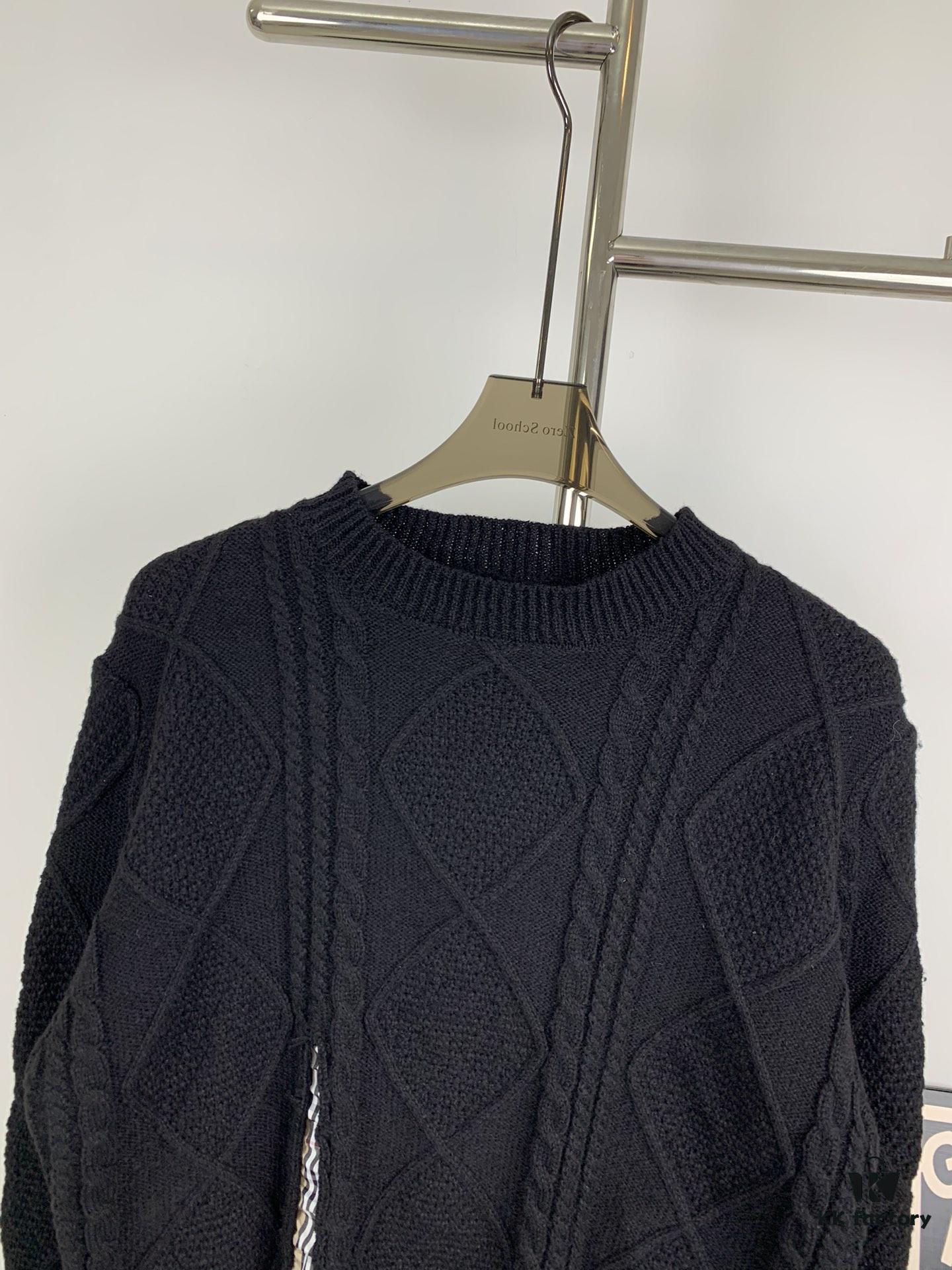 New Burberry 2024 Fall/Winter Black Patchwork Sweater Unisex Classic Plaid Design Hand-Cut Distressed Detail High-Density Knitwear