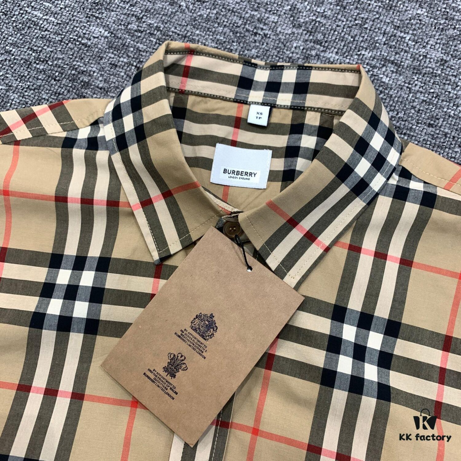 New Burberry Classic Stripe Long-Sleeve Shirt, Iconic BBR Brand Checkered Pattern Shirt, Best-Selling Counter Style