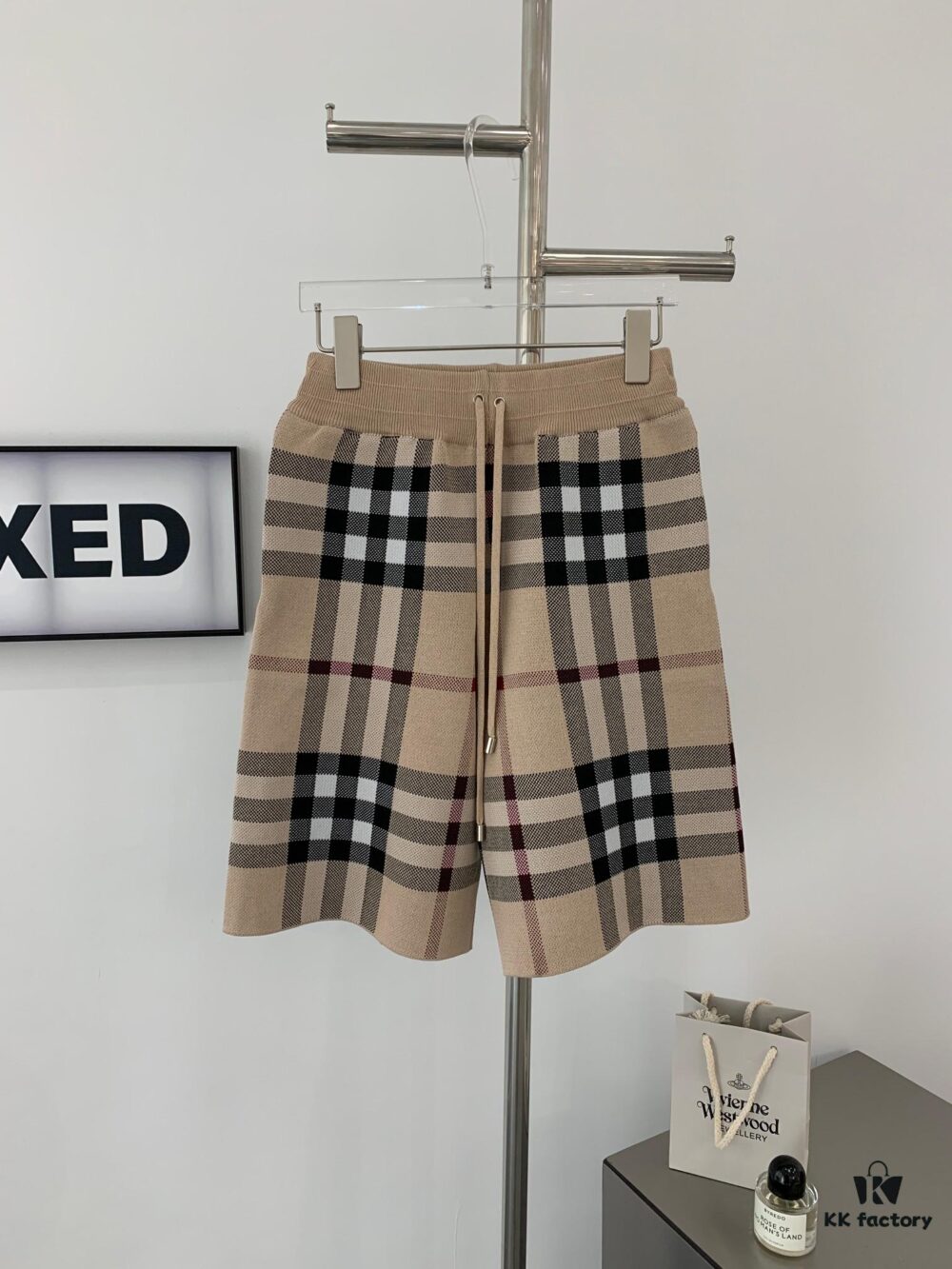 New BURBERRY Classic Plaid Knit Shorts Unisex