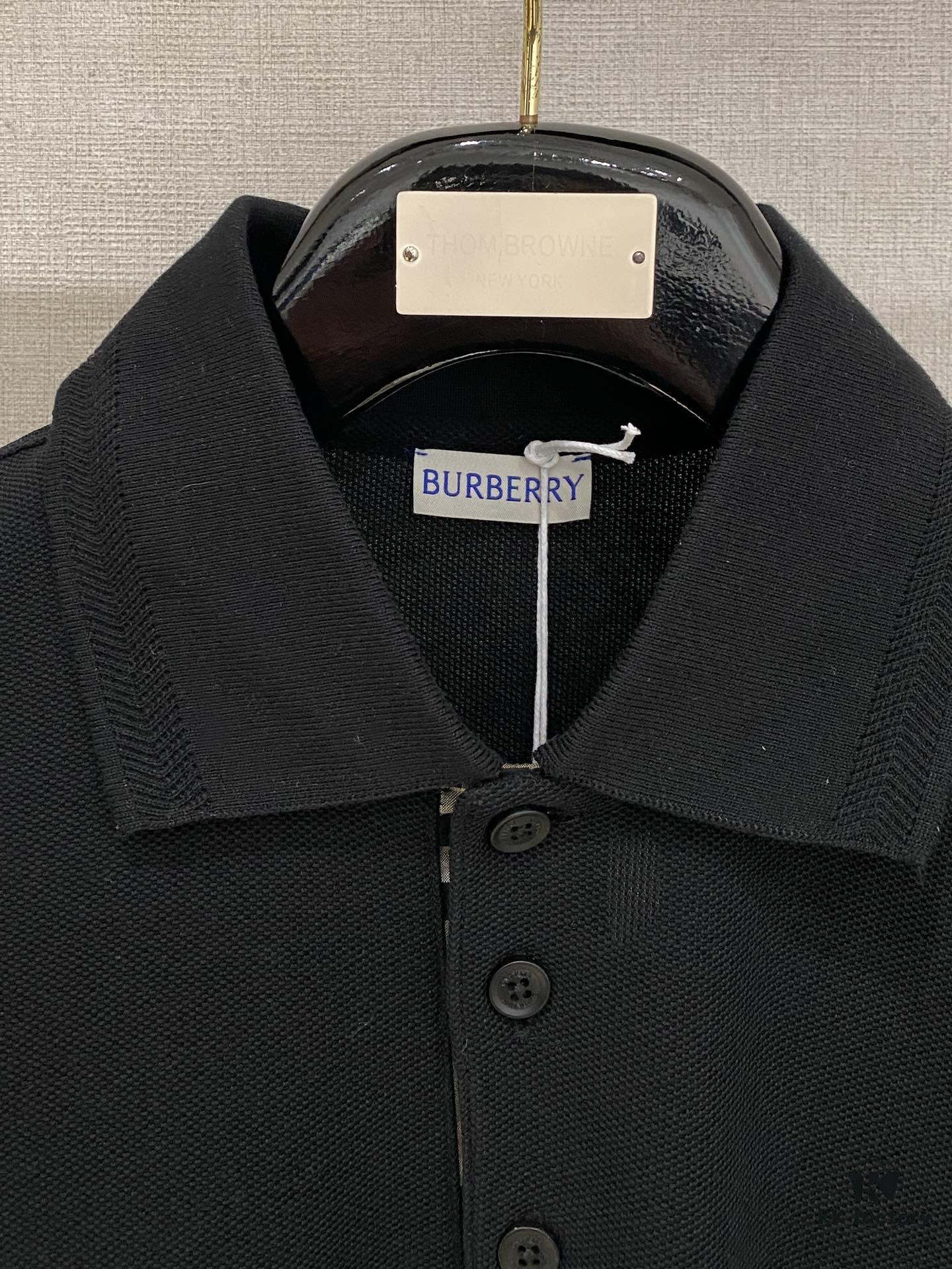 Burberry 2025 Newest Short Sleeve T-Shirt, Stylish and Fashionable with Exquisite Embroidered Logo on Chest, Simple and Versatile Design