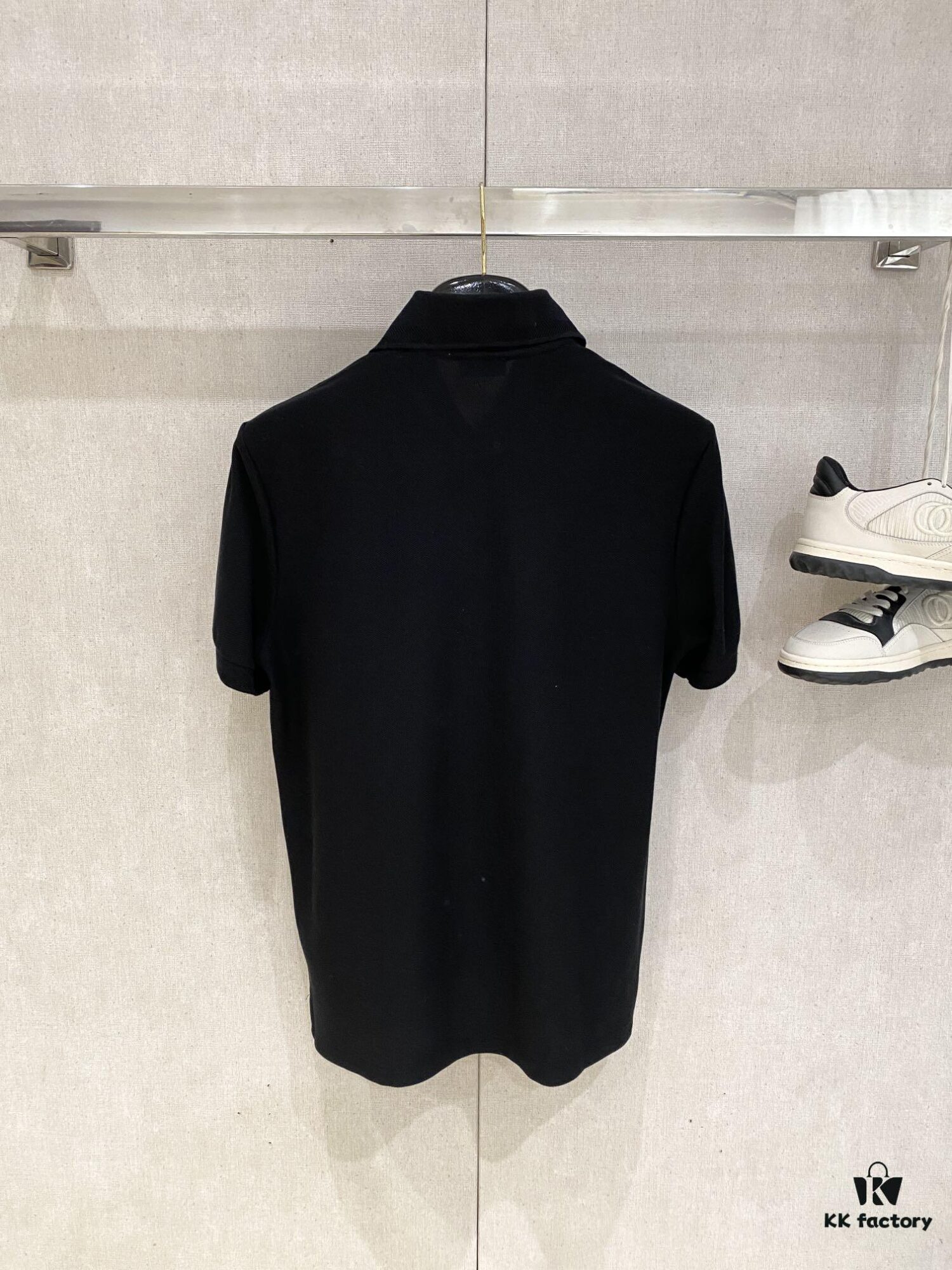 Burberry 2025 Newest Short Sleeve T-Shirt, Stylish and Fashionable with Exquisite Embroidered Logo on Chest, Simple and Versatile Design