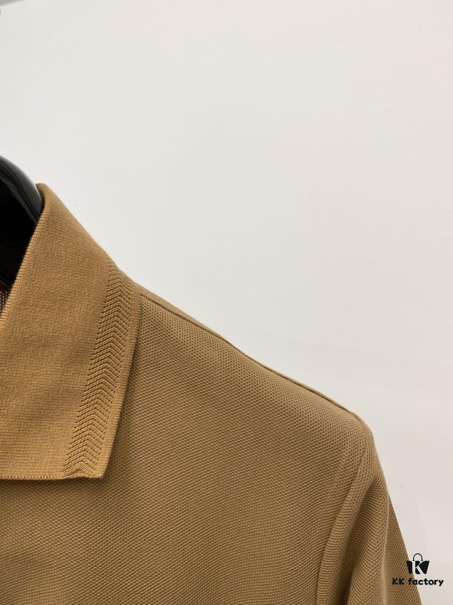 Burberry, 2025 Latest Short Sleeve T-Shirt, Stylish and Fashionable with Exquisite Embroidered Logo on Chest, Simple and Versatile Design