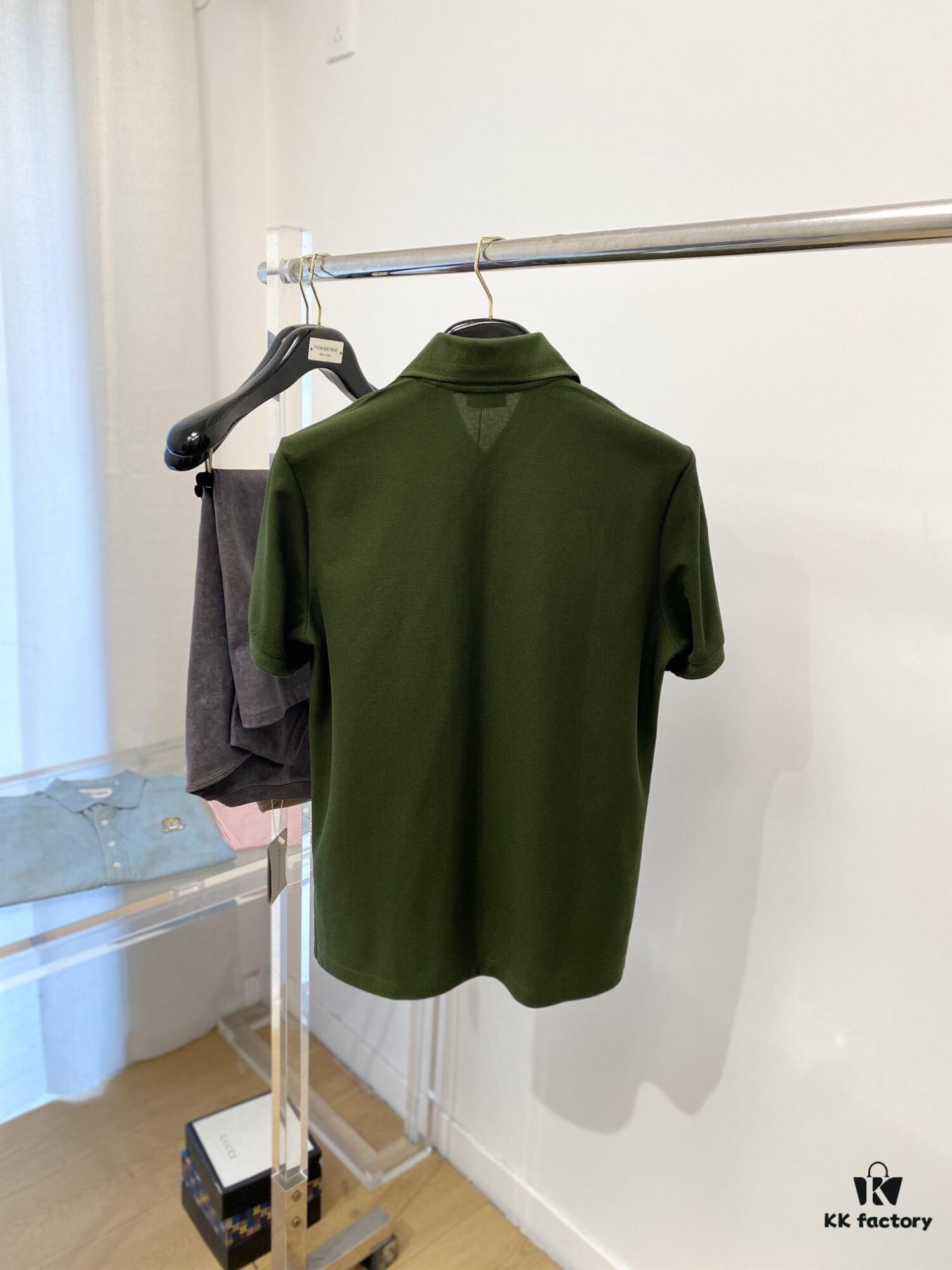 Burberry, 2025 Latest Short-Sleeve T-Shirt, Stylish and Fashionable with Exquisite Embroidered Logo on Chest, Simple and Versatile Design