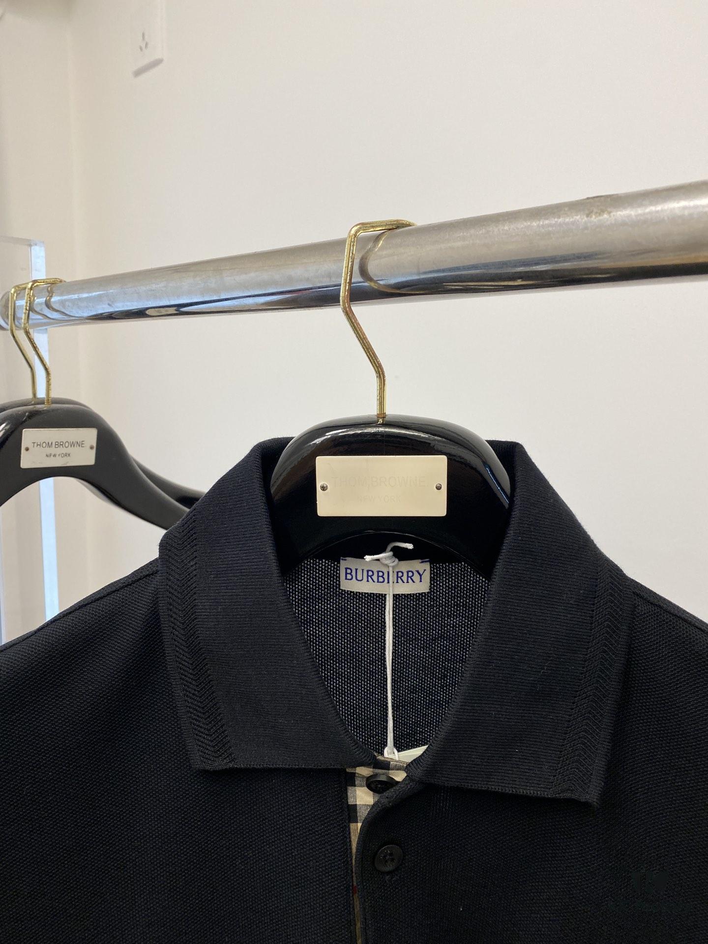 Burberry, 2025 Latest Short Sleeve T-Shirt, Stylish and Handsome with Exquisite Embroidered Logo on Chest, Minimalist and Versatile Design