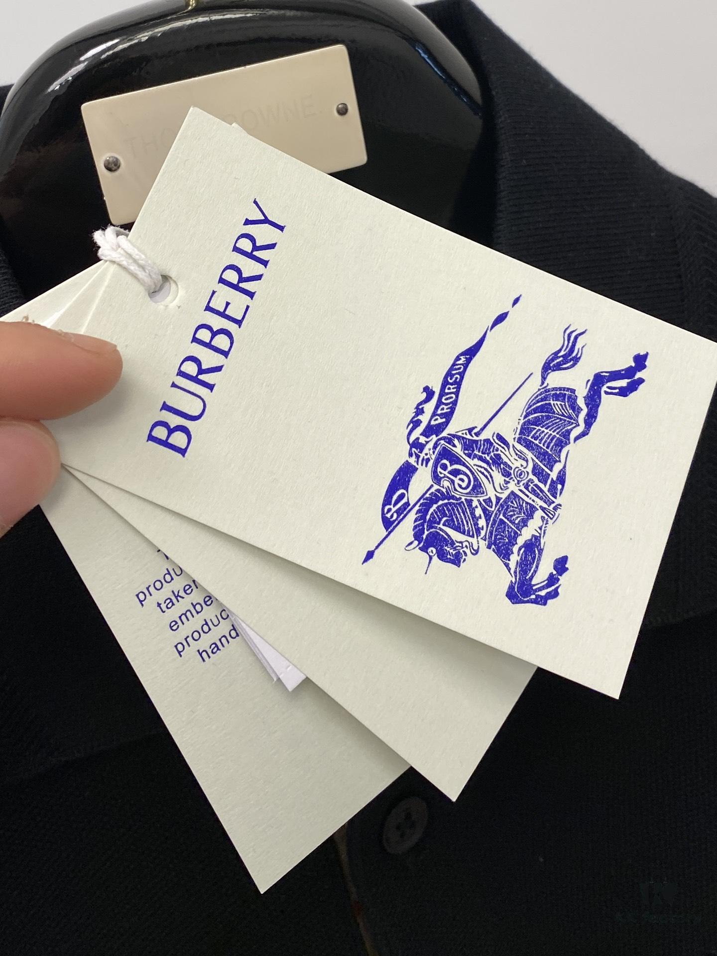 Burberry, 2025 Latest Short Sleeve T-Shirt, Stylish and Handsome with Exquisite Embroidered Logo on Chest, Minimalist and Versatile Design