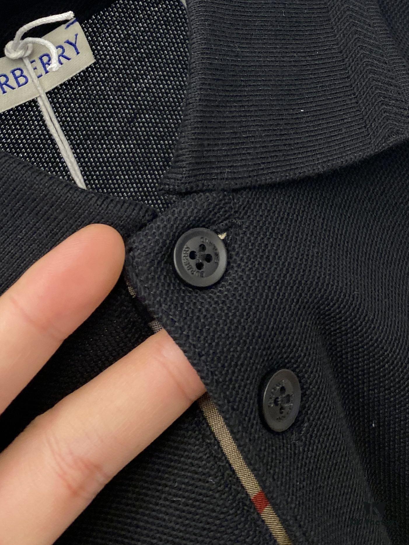 Burberry, 2025 Latest Short Sleeve T-Shirt, Stylish and Handsome with Exquisite Embroidered Logo on Chest, Minimalist and Versatile Design