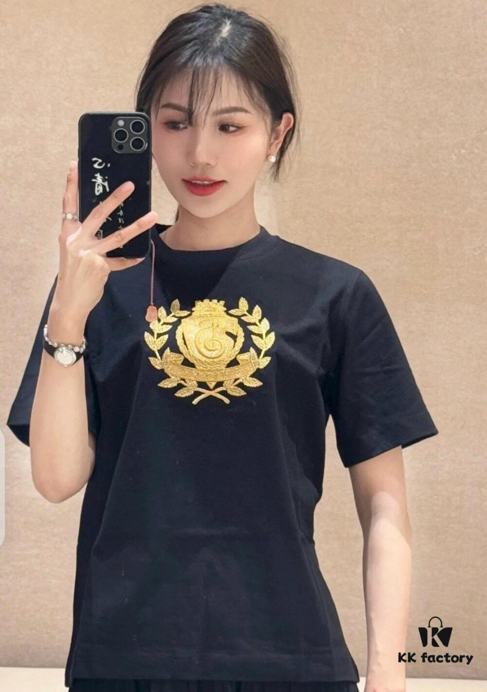 Burberry, 2025 Latest Short Sleeve T-Shirt, Stylish and Handsome with Exquisite Embroidered Logo on Chest, Simple and Versatile Design