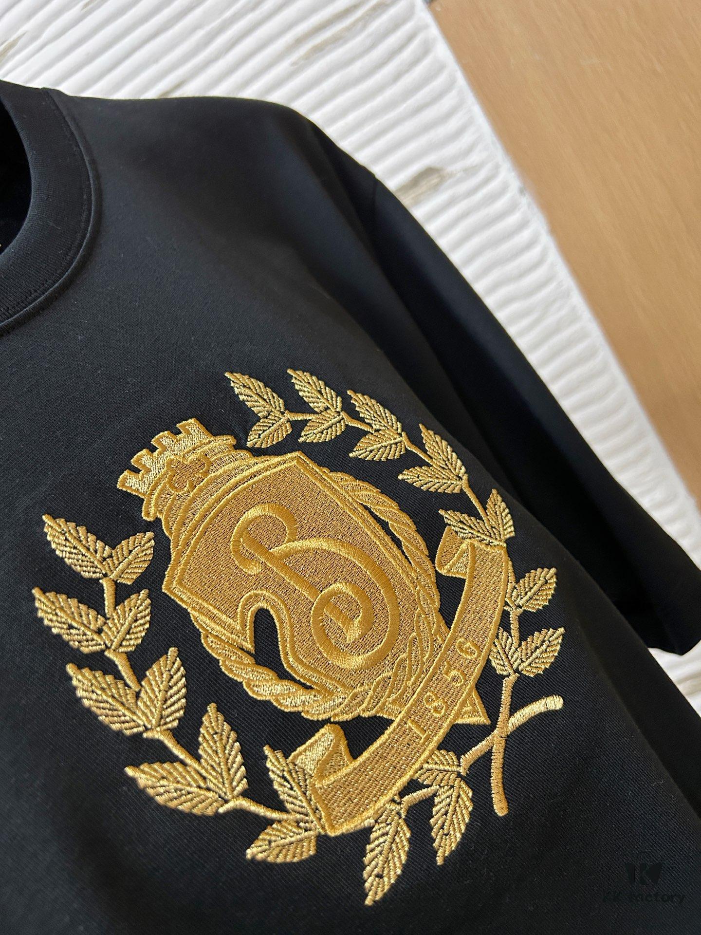 Burberry, 2025 Latest Short Sleeve T-Shirt, Stylish and Handsome with Exquisite Embroidered Logo on Chest, Simple and Versatile Design