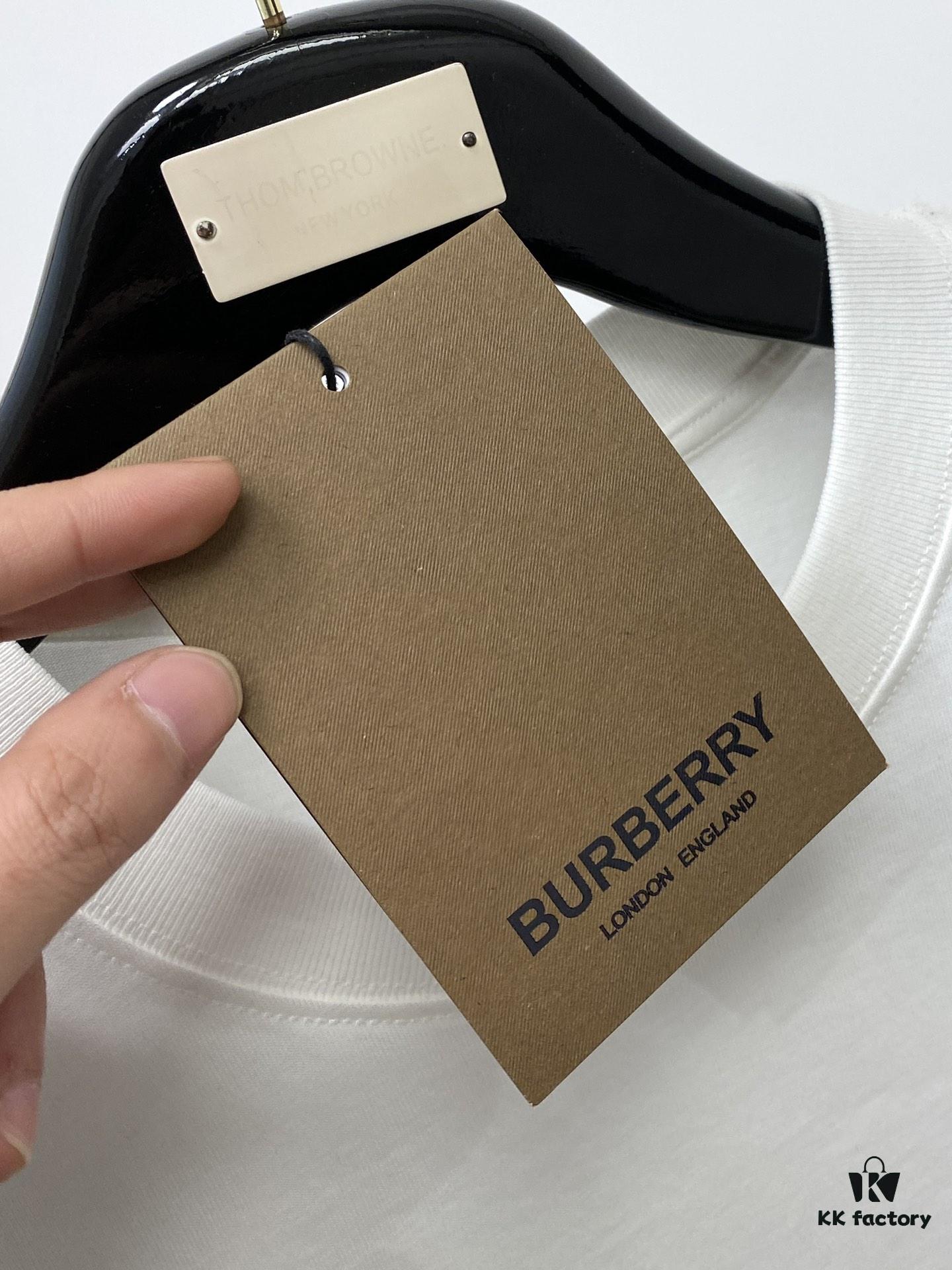 Burberry, 2025 Newest Short Sleeve T-Shirt, Stylish and Handsome with Exquisite Embroidered Logo, Simple and Versatile Design