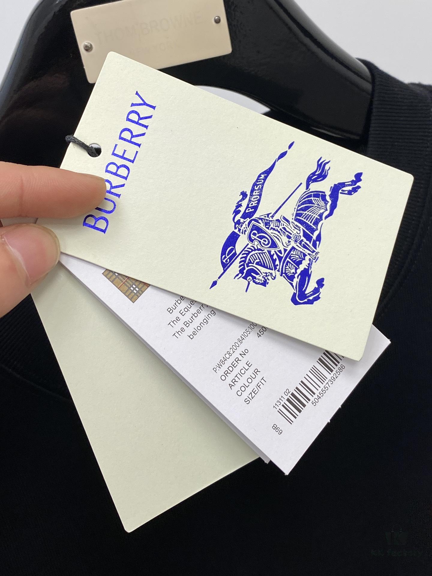 Burberry 2025 Latest Short Sleeve T-Shirt, Stylish and Fashionable with Exquisite Embroidered Logo on Chest, Simple and Versatile Design