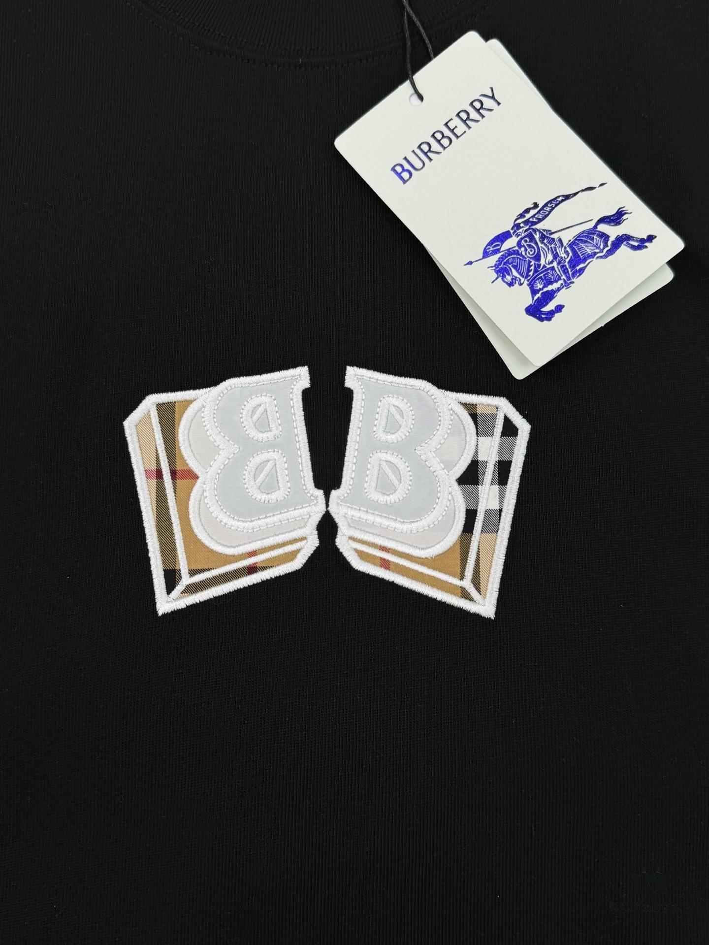 BBR* Burberry 25s Classic Short-Sleeve T-Shirt, Unisex Style! Popular on Xiaohongshu – Featuring Iconic Burberry Plaid and Refined 3D Embroidery