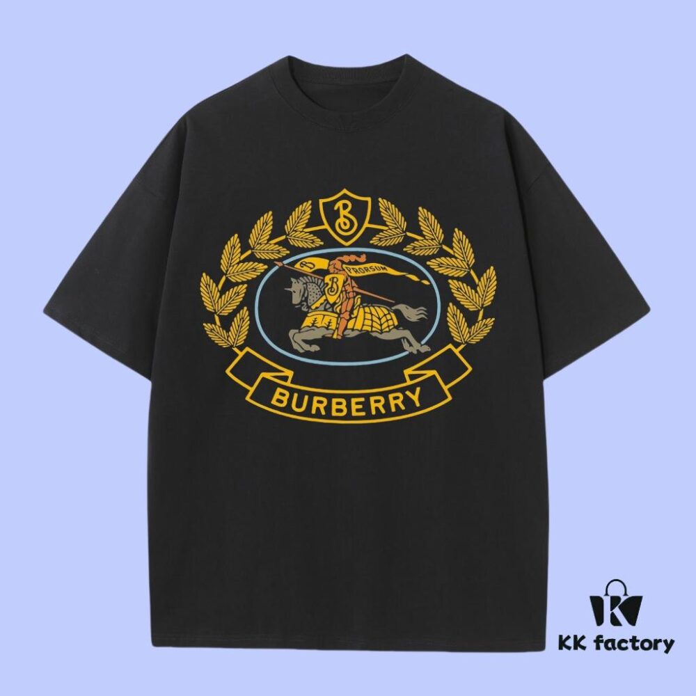 Burberry 2025 Fall Spring/Summer Collection Wheat Ear and Horse Short-Sleeve T-Shirt, Premium Quality, Exclusive Woven 270G 32-Thread Double-Yarn Pure Cotton Fabric, Distinct from Regular Printing, Relaxed Unisex Fit