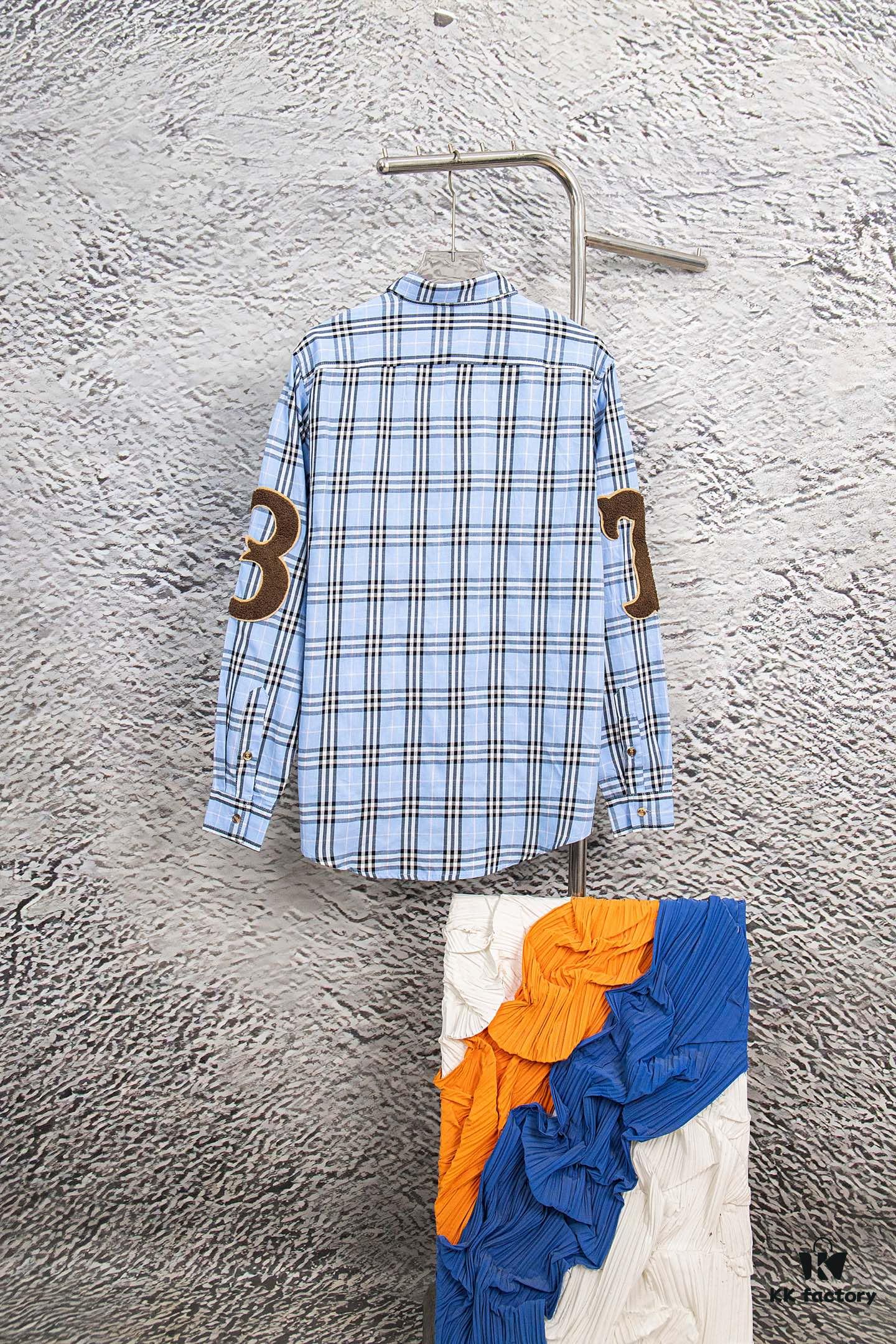 Burberry Letter Plaid Cotton Poplin Shirt, 100% Pure Cotton, Original Quality, Chest Patch Pocket, Toweling Fabric Appliqué on Sleeves, All-Over Pattern Matching, Unisex Design