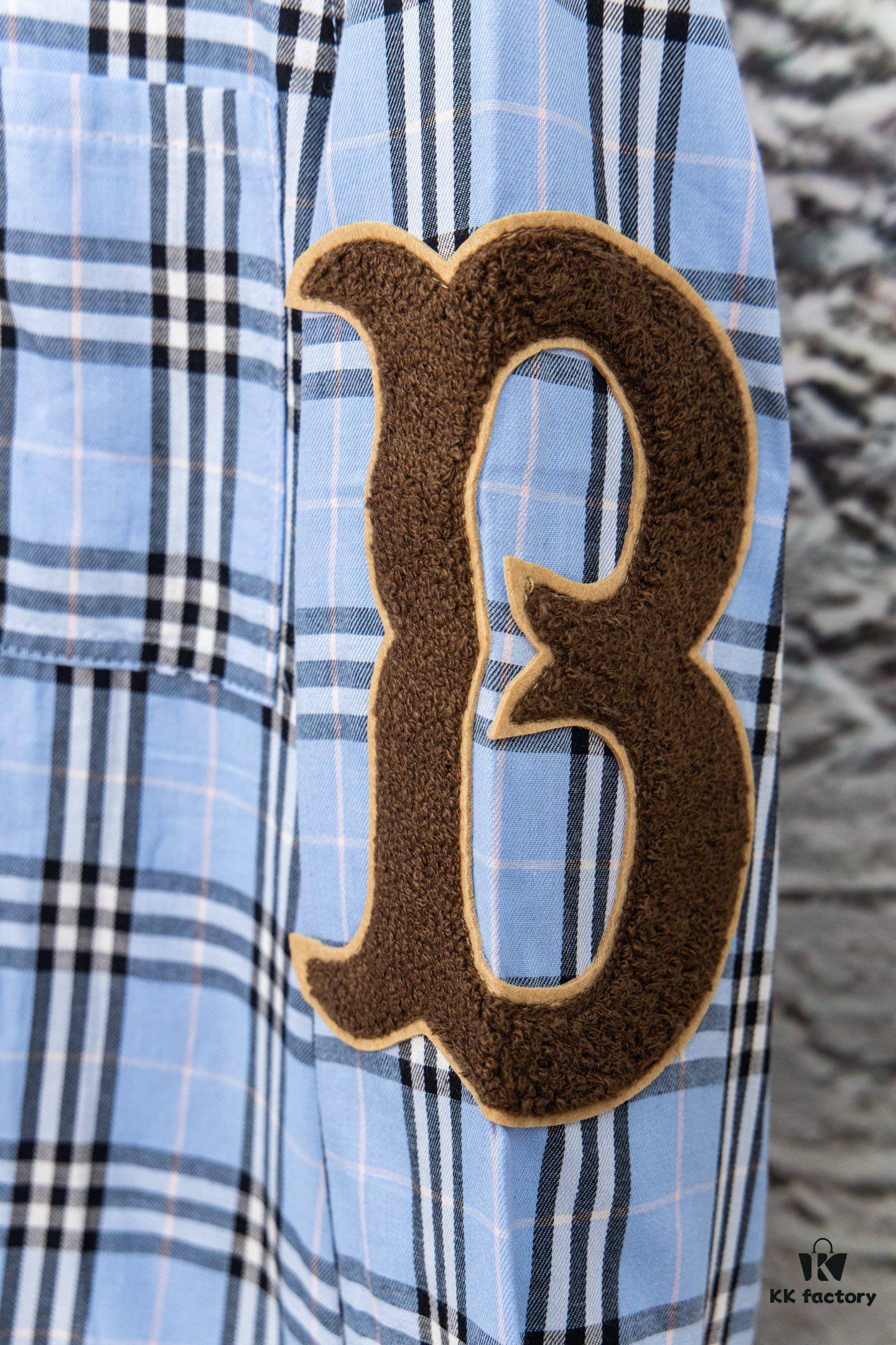 Burberry Letter Plaid Cotton Poplin Shirt, 100% Pure Cotton, Original Quality, Chest Patch Pocket, Toweling Fabric Appliqué on Sleeves, All-Over Pattern Matching, Unisex Design