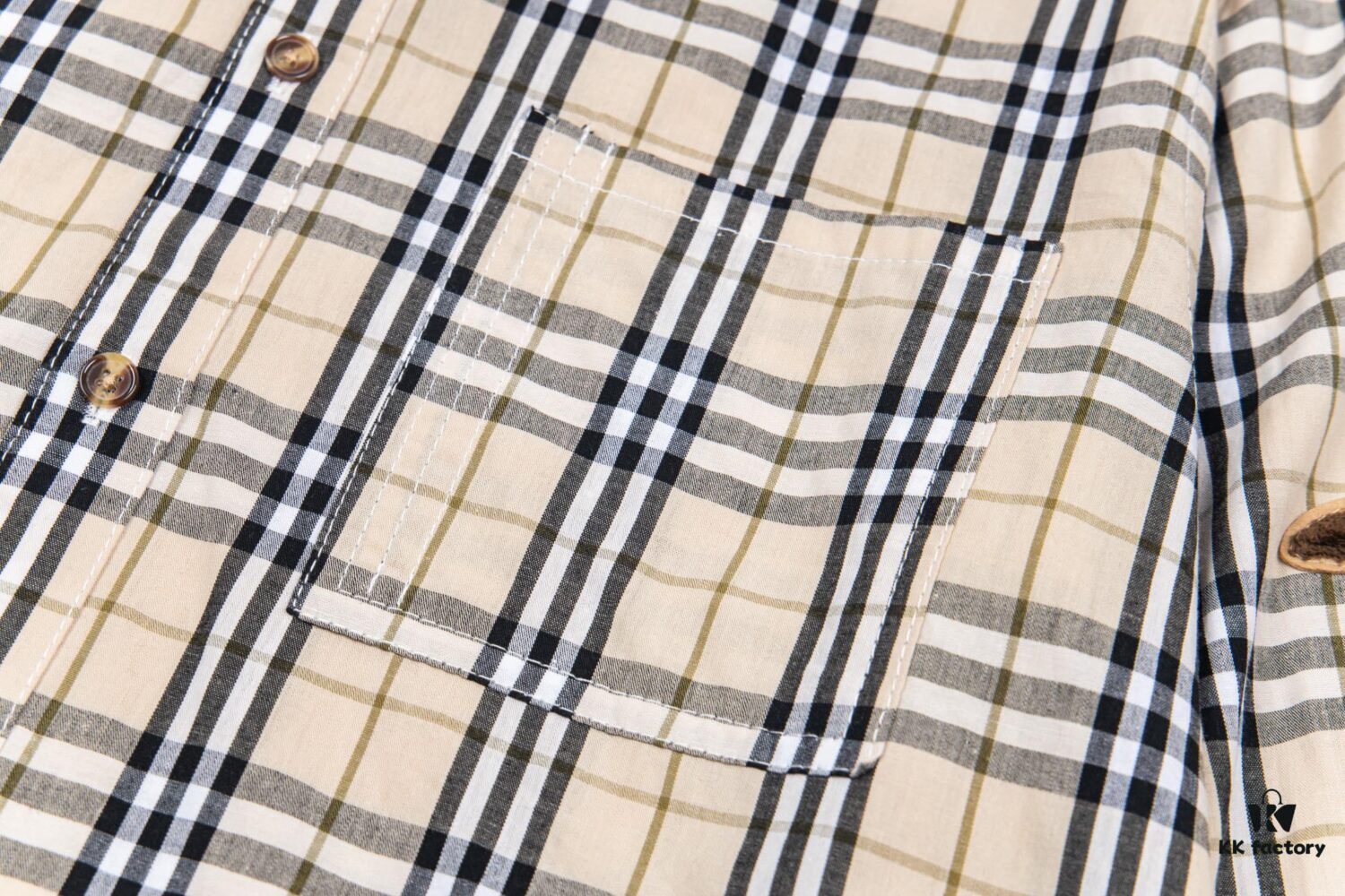 Burberry Letter Plaid Cotton Poplin Shirt, 100% Pure Cotton, Original Quality, Custom Buttons, Chest Patch Pocket, Toweling Fabric Appliqué on Sleeves, All-Over Pattern Matching, Unisex Design