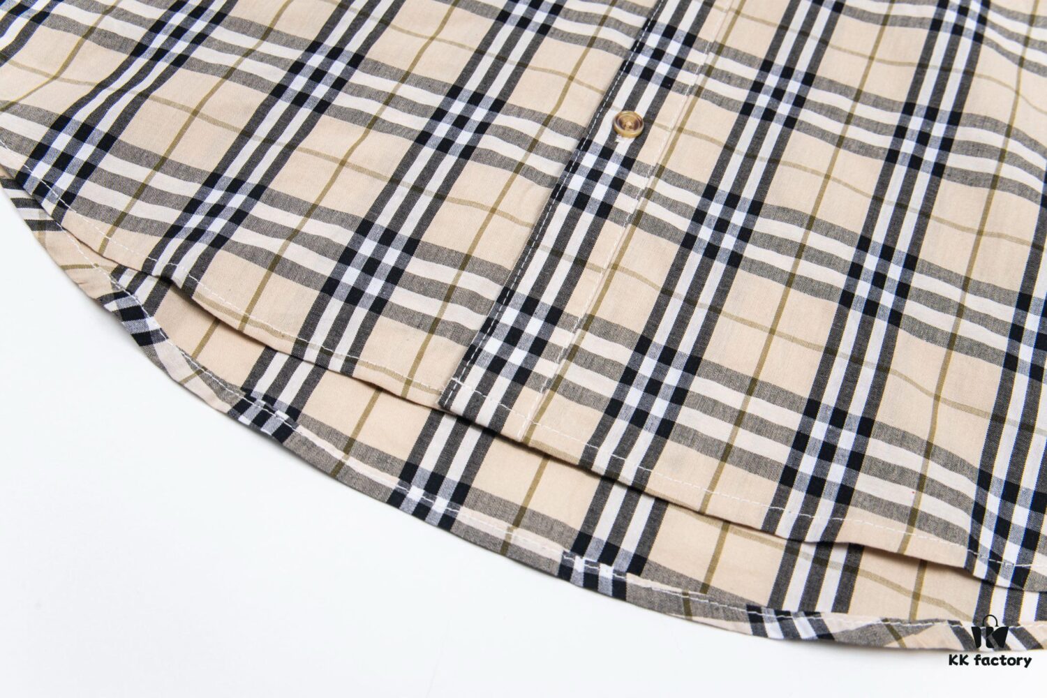 Burberry Letter Plaid Cotton Poplin Shirt, 100% Pure Cotton, Original Quality, Custom Buttons, Chest Patch Pocket, Toweling Fabric Appliqué on Sleeves, All-Over Pattern Matching, Unisex Design