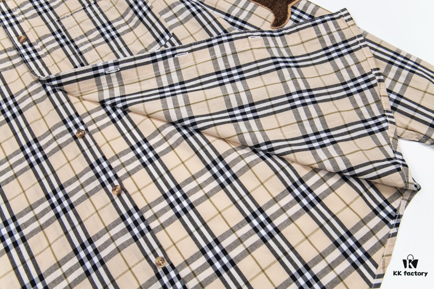Burberry Letter Plaid Cotton Poplin Shirt, 100% Pure Cotton, Original Quality, Custom Buttons, Chest Patch Pocket, Toweling Fabric Appliqué on Sleeves, All-Over Pattern Matching, Unisex Design