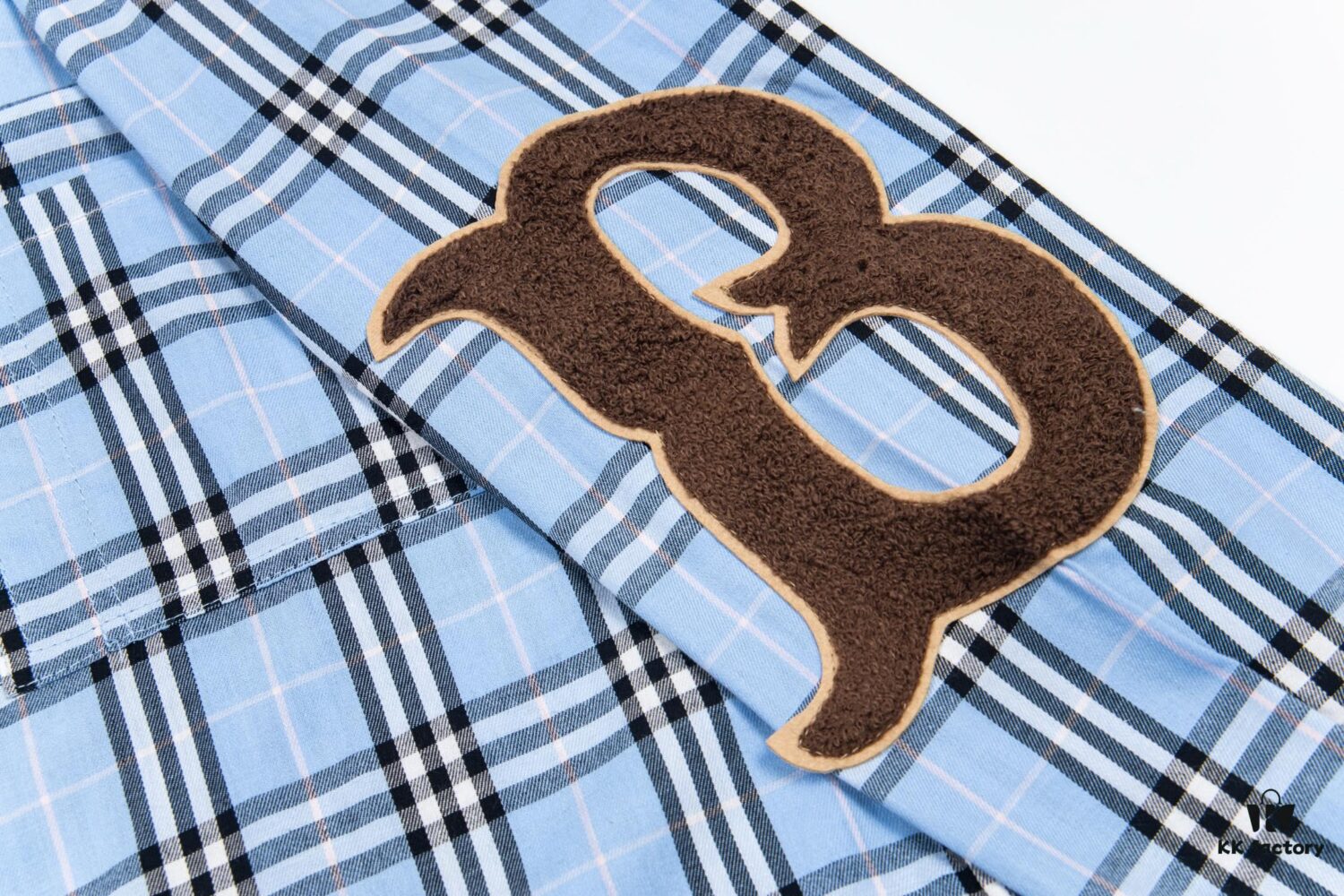 Burberry Letter Plaid Cotton Poplin Shirt, Original 100% Cotton, Premium Quality with Custom Buttons, Patch Pocket, and Toweling Fabric Appliqué on Sleeves