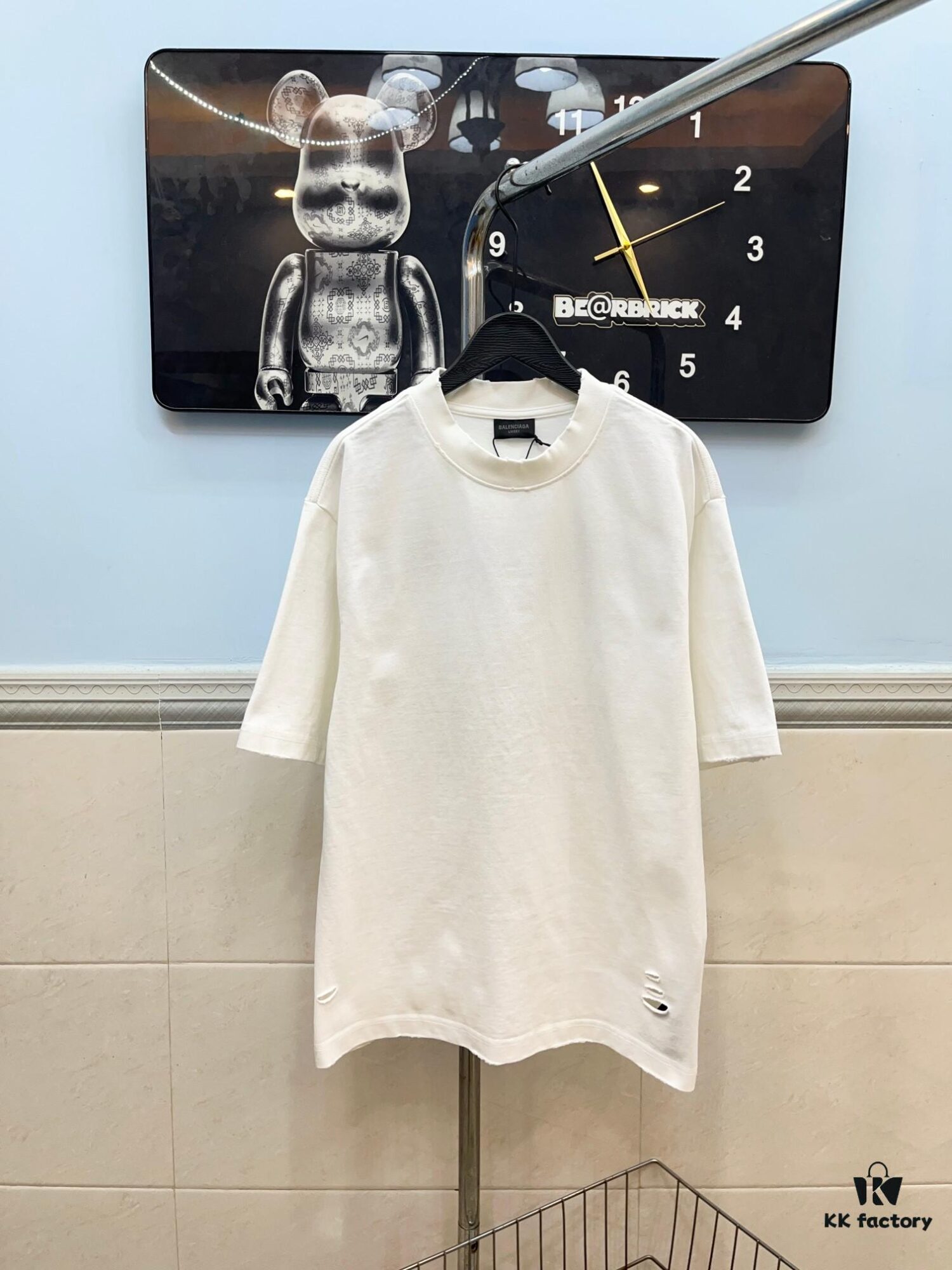 BALENCIAGA 2025SS New Arrival Letter Tape Print Distressed Washed Hole Unisex Cotton Loose Short Sleeve T-Shirt