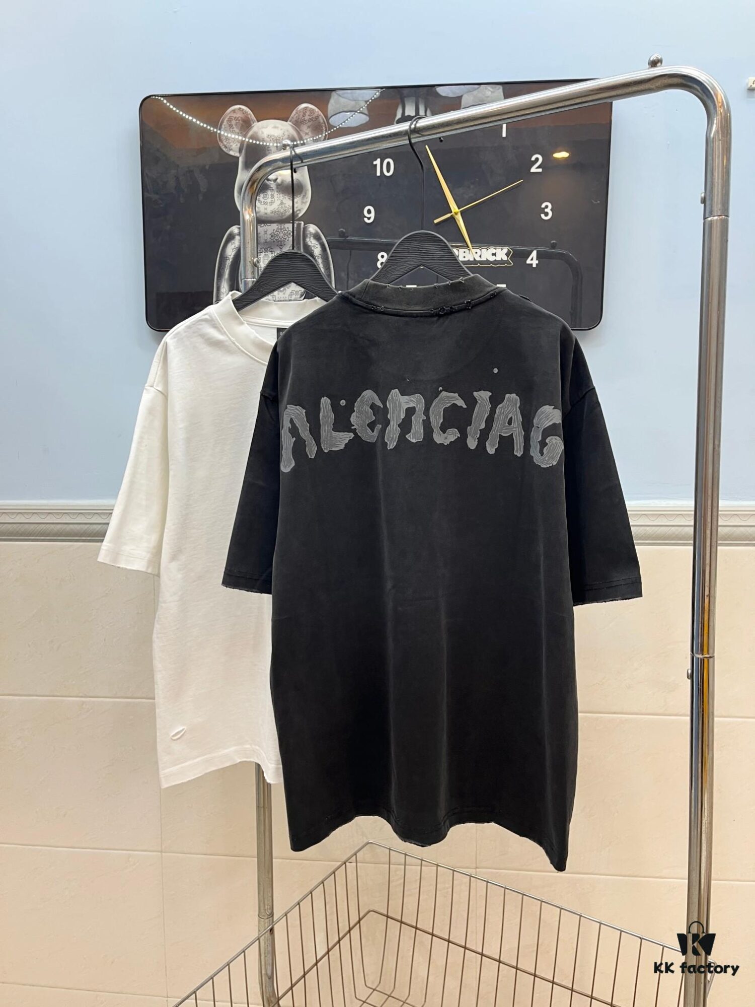 BALENCIAGA 2025SS New Arrival Letter Tape Print Distressed Washed Hole Unisex Cotton Loose Short Sleeve T-Shirt