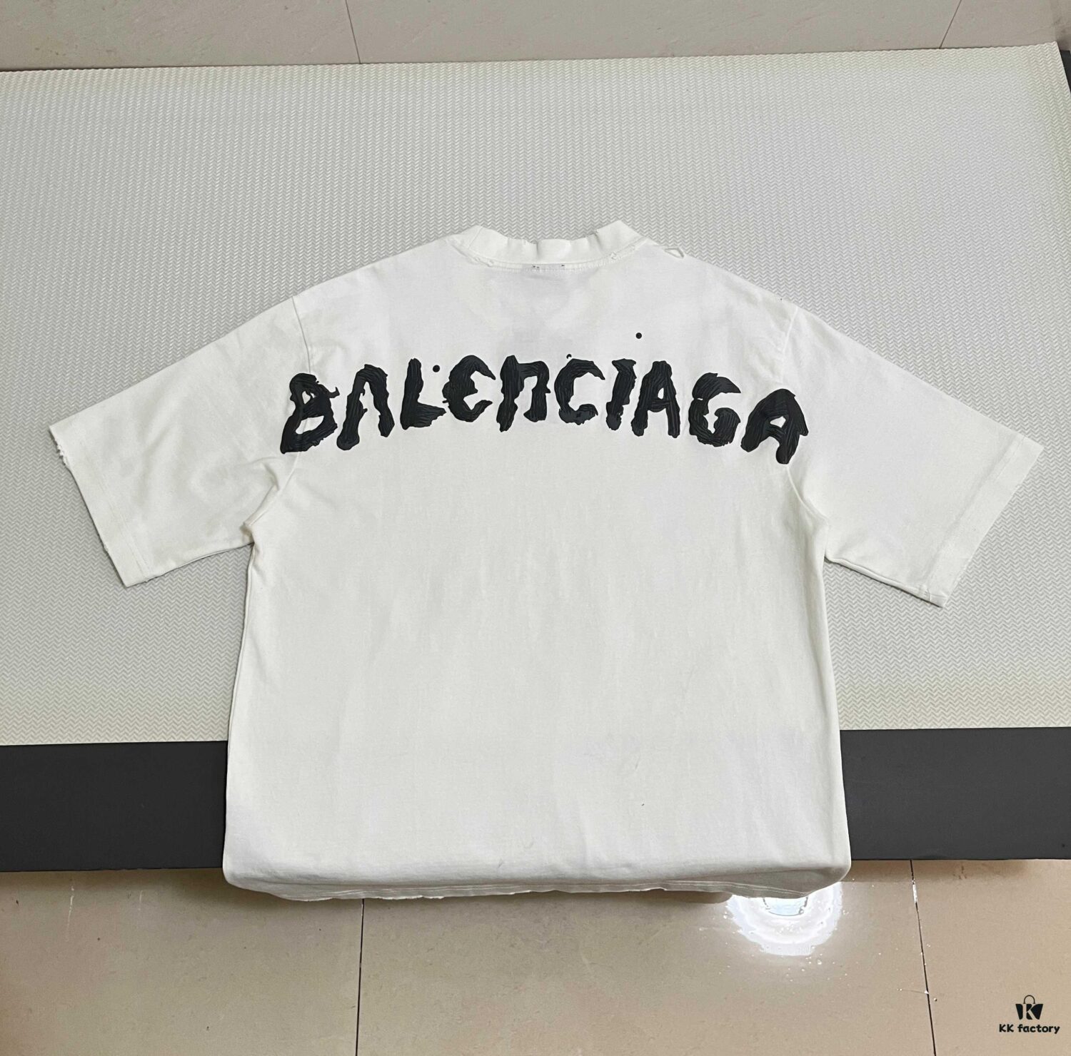 BALENCIAGA 2025SS New Arrival Letter Tape Print Distressed Washed Hole Unisex Cotton Loose Short Sleeve T-Shirt