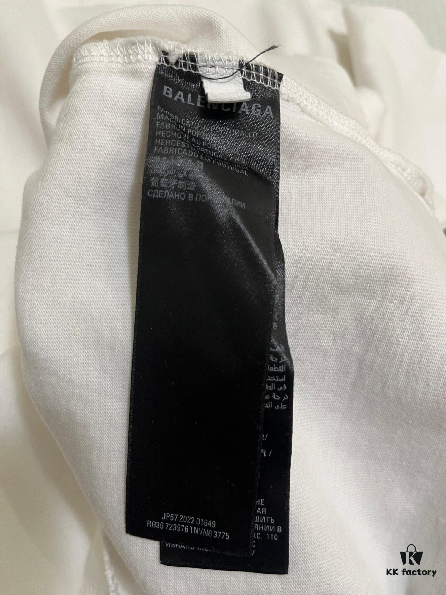 BALENCIAGA 2025SS New Arrival Letter Tape Print Distressed Washed Hole Unisex Cotton Loose Short Sleeve T-Shirt