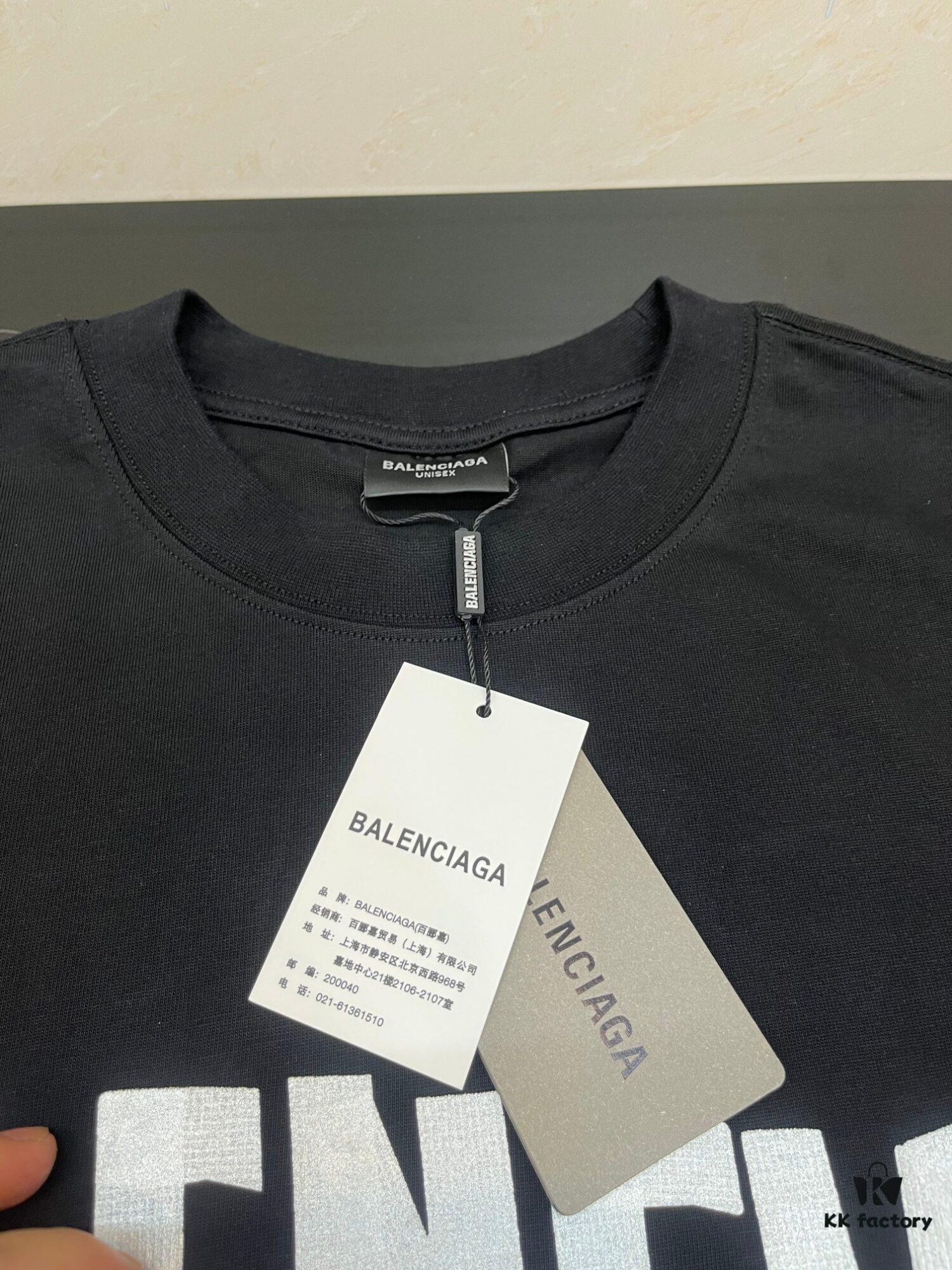 BALENCIAGA Tape Logo Printed Short-Sleeve T-Shirt, Made from 280g Double-Layer Pure Cotton Fabric, Comfortable and Soft to Wear, Featuring Raised Tape Logo Printing for a Premium, Three-Dimensional Look, High-Quality Replica, Complete with All Three Labels