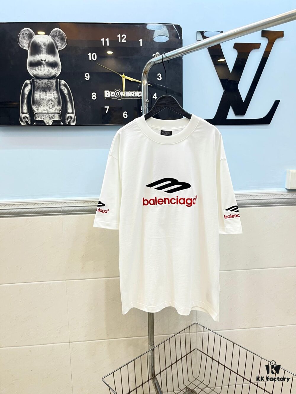 BALENCIAGA Logo Embroidered Heavy Washed Short Sleeve T-Shirt in 300g Double Cotton Fabric