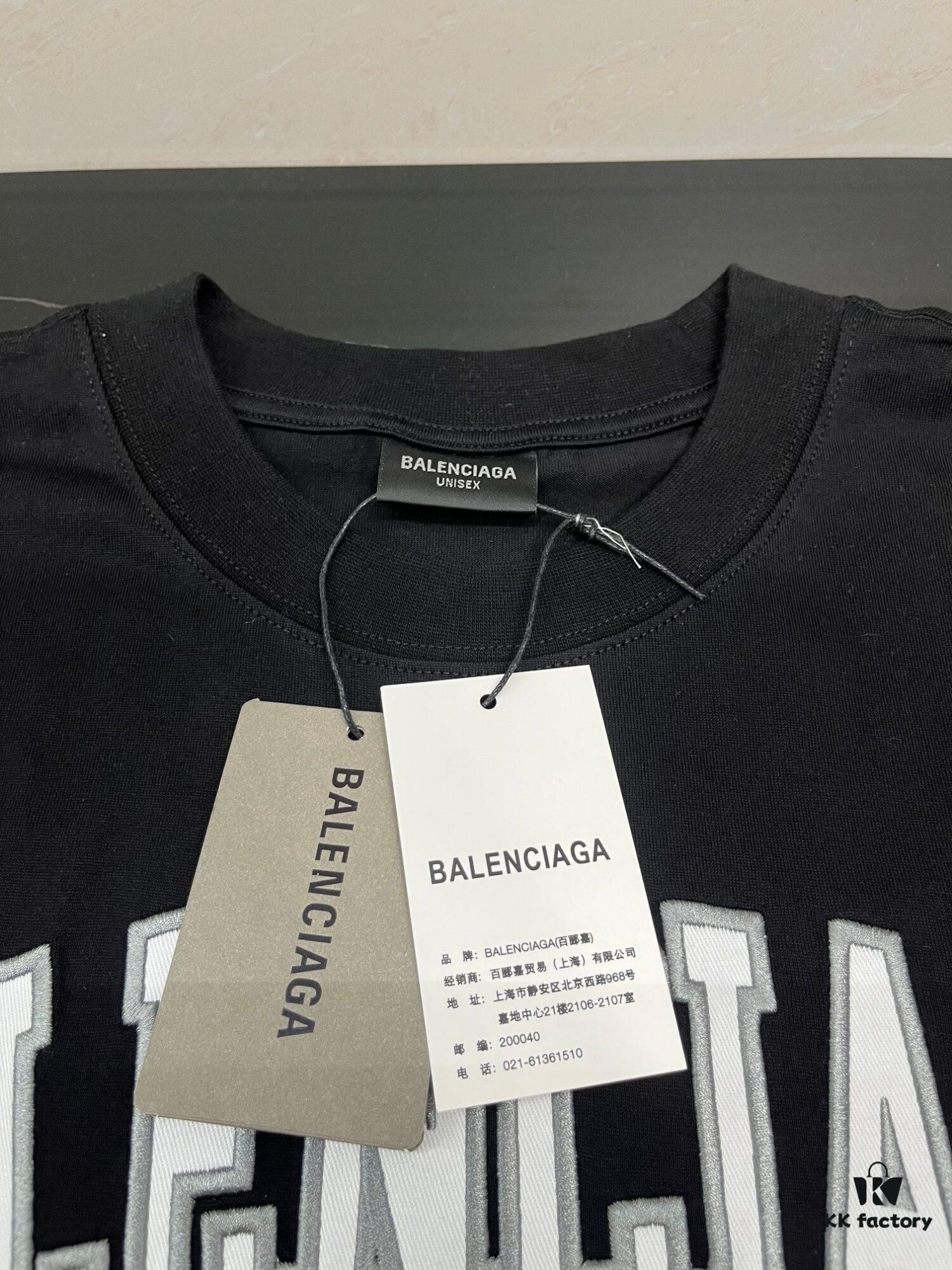 BALENCIAGA Spring/Summer 2025 Letter Embroidered '01' Number Short Sleeve T-Shirt, Made from 300g Double-Layer Pure Cotton Fabric with Exquisite Blind Embroidery and High-Definition Direct-to-Film Printing on Front and Back