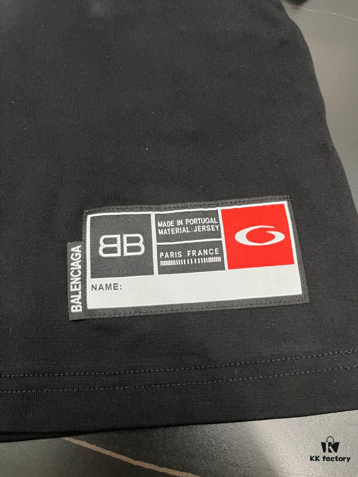 BALENCIAGA Spring/Summer 2025 Letter Embroidered '01' Number Short Sleeve T-Shirt, Made from 300g Double-Layer Pure Cotton Fabric with Exquisite Blind Embroidery and High-Definition Direct-to-Film Printing on Front and Back