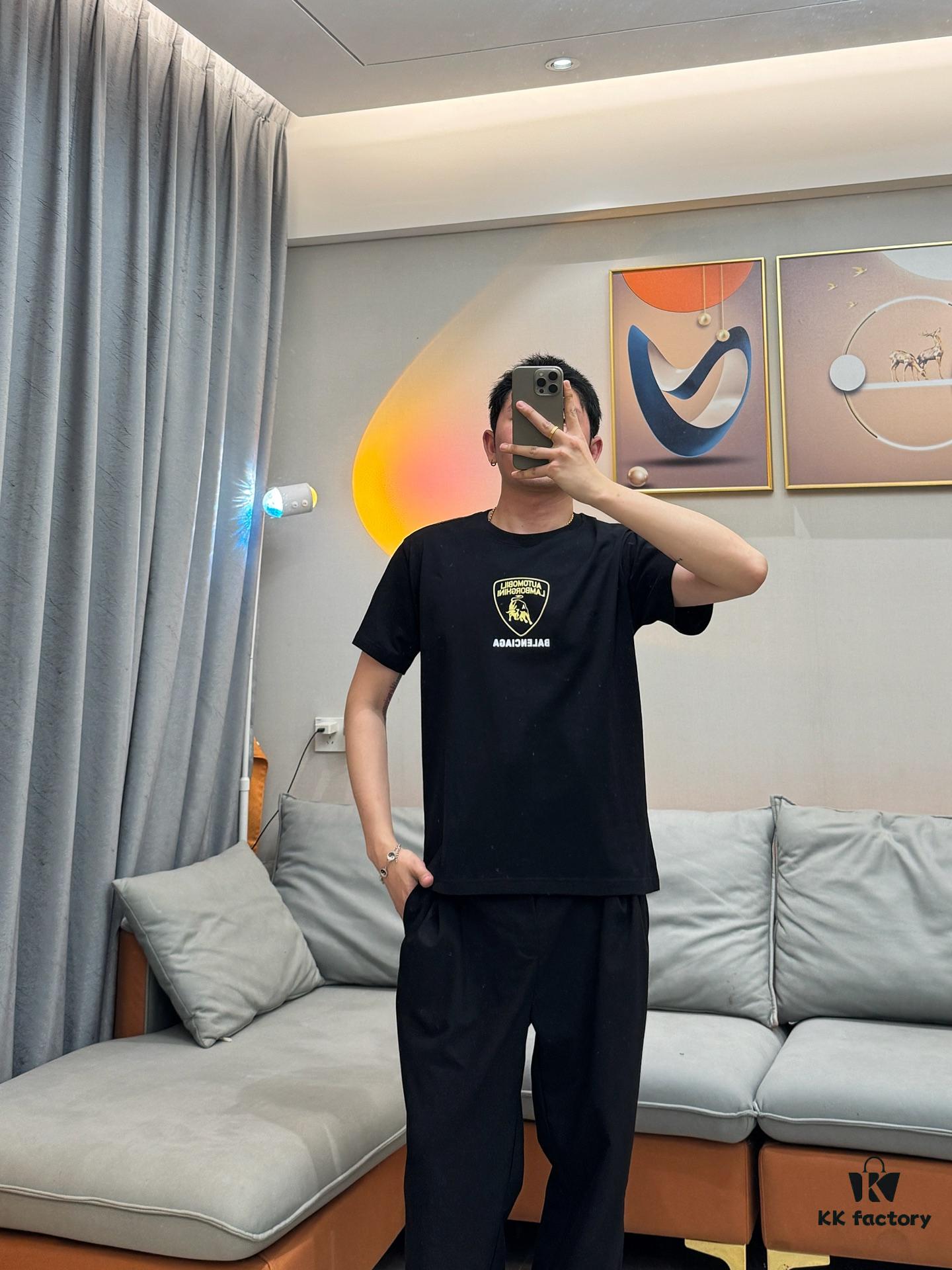 Real-shot model photo