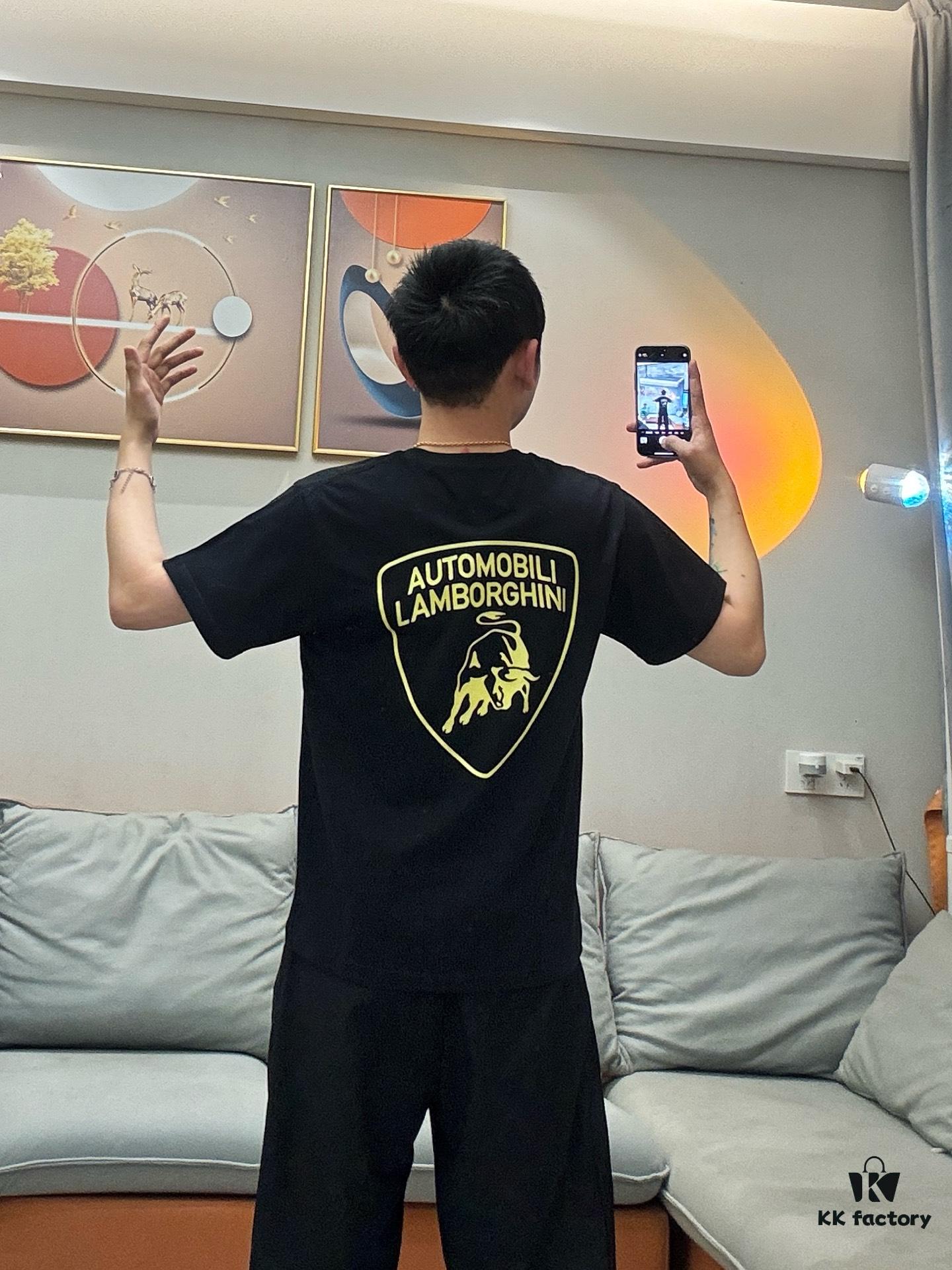 Real-shot model photo