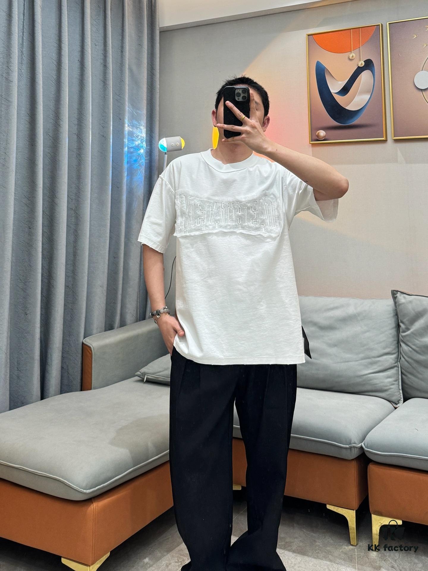 Real Shot Model Photo