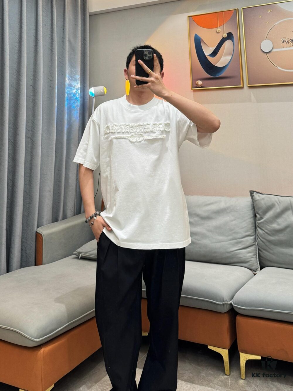 Real-shot model photo