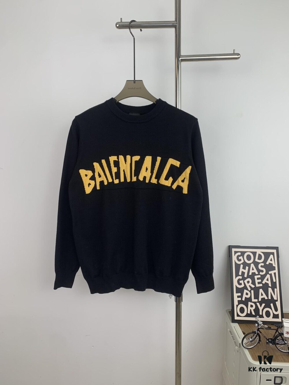 New Arrival Balenciaga 24SS Jacquard Yellow Tape Unisex Sweater