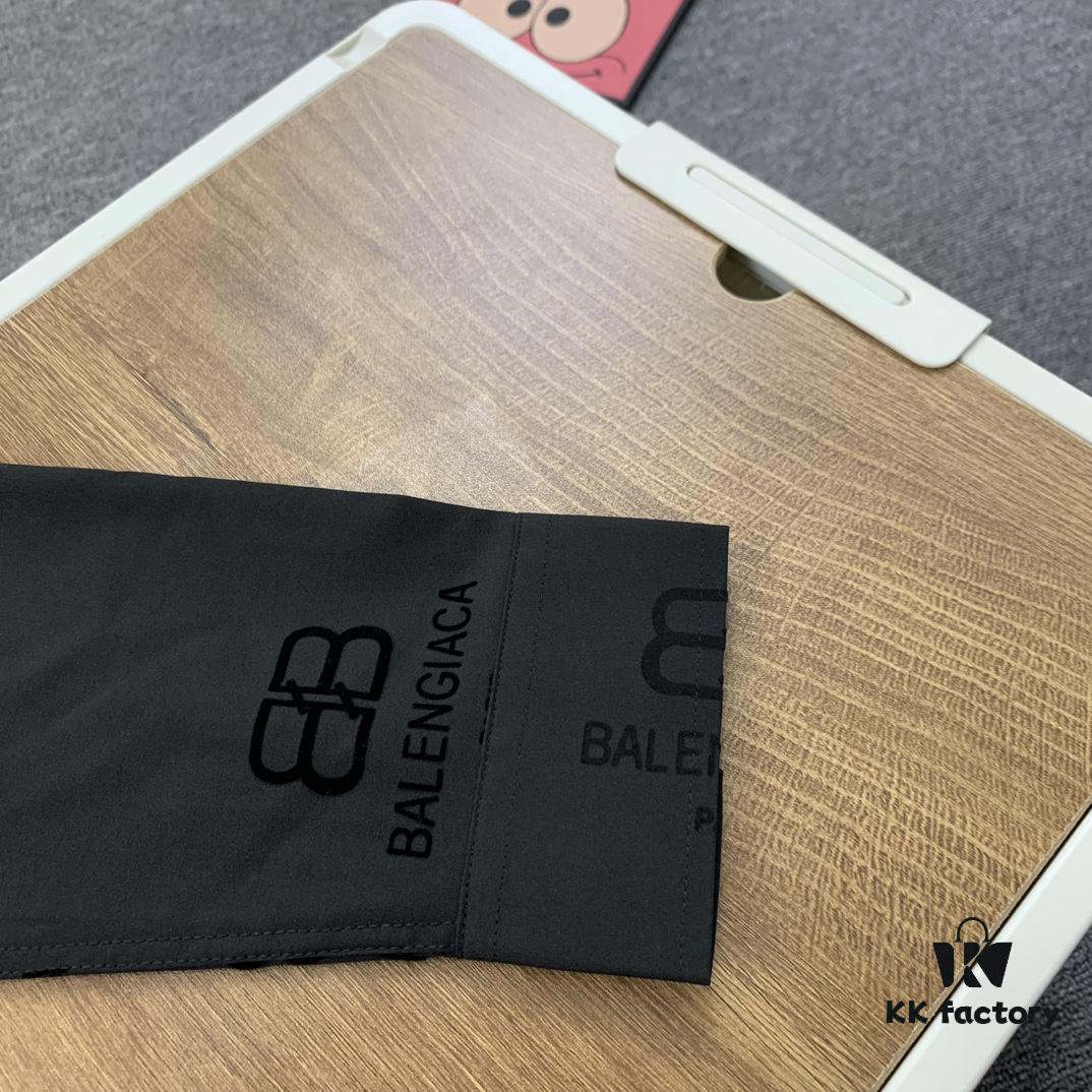 New Balenciaga 2024 SS Unisex Flocked Print Button-Up Shirt with Logo Buckle, Cotton Satin Fabric with Subtle Stretch